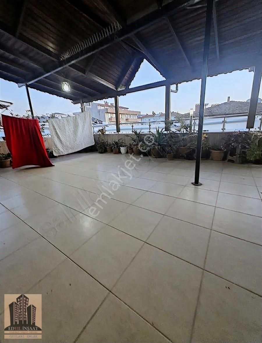 Geylani Emlaktan Yalova Fatih Caddesinde Kiralık Dubleks - Görsel 20