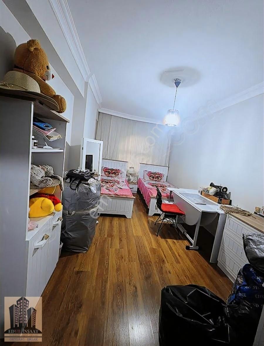 Geylani Emlaktan Yalova Fatih Caddesinde Kiralık Dubleks - Görsel 17