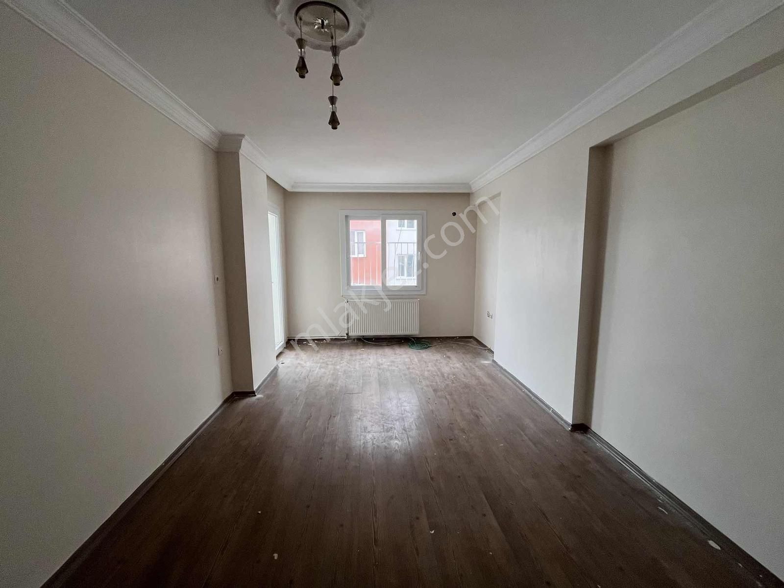 Turgut Özal Ramazan Oğlu Cami Civarı Kombili Satılık Daire - Görsel 2