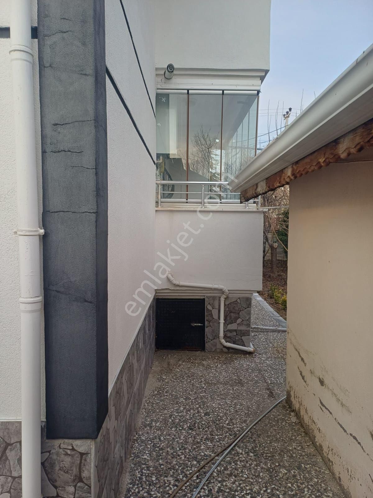 Konya Merm Harmcık Mah.2.katlı 798 M2 Arsa İçinde 6+2 Satılık Müstakil Ev - Görsel 26