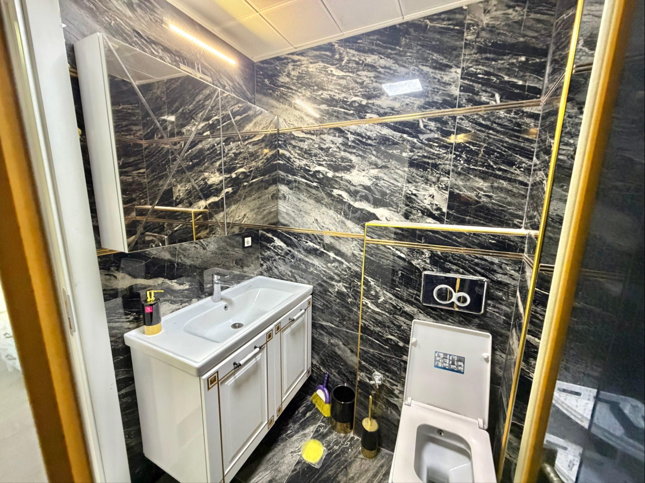 Menderes Barbaros Mah. 6+2 Asansörlü Satılık Lüks Villa - Görsel 26