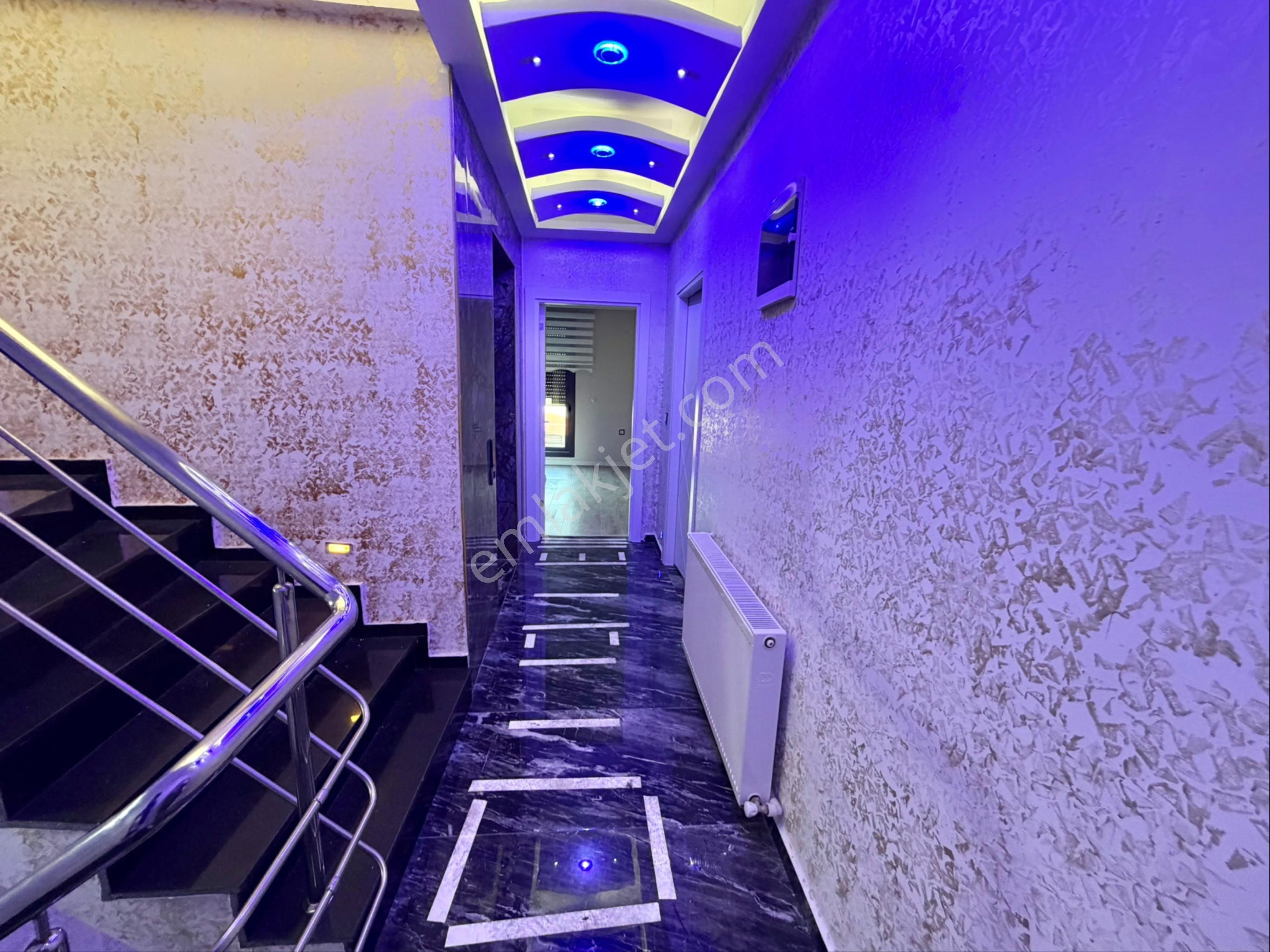 Menderes Barbaros Mah. 6+2 Asansörlü Satılık Lüks Villa - Görsel 31