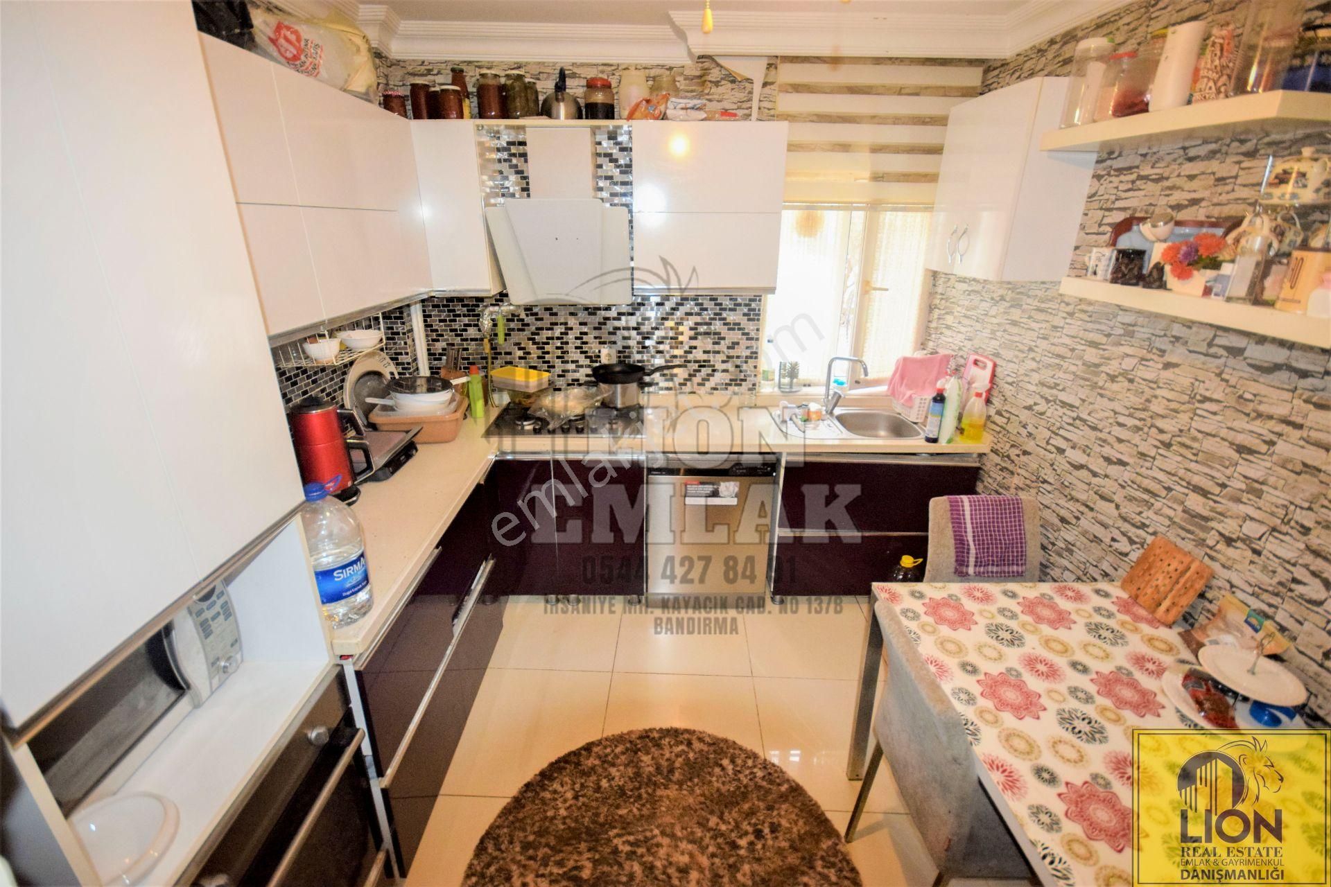 🟨⬛ Lıon Emlak'tan Bandırma Hacıyusuf'ta Deniz Manzaralı Yeniden Tasarlanmış Satılık 200m² Villa⬛🟨 - Görsel 10