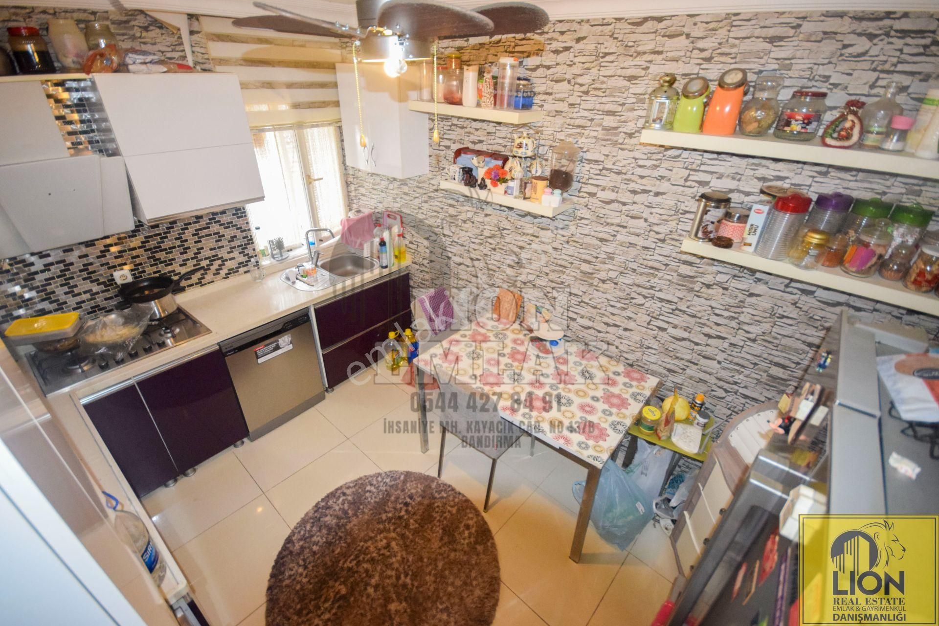 🟨⬛ Lıon Emlak'tan Bandırma Hacıyusuf'ta Deniz Manzaralı Yeniden Tasarlanmış Satılık 200m² Villa⬛🟨 - Görsel 7