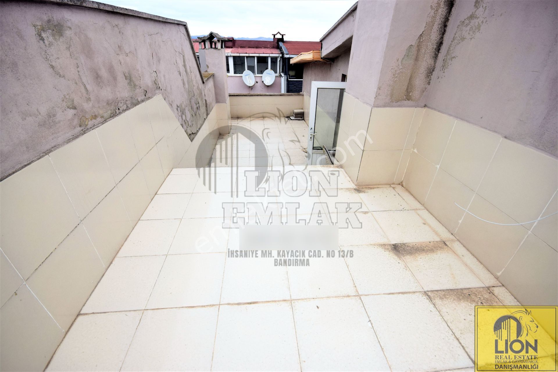 🟨⬛ Lıon Emlak'tan Bandırma Hacıyusuf'ta Deniz Manzaralı Yeniden Tasarlanmış Satılık 200m² Villa⬛🟨 - Görsel 22