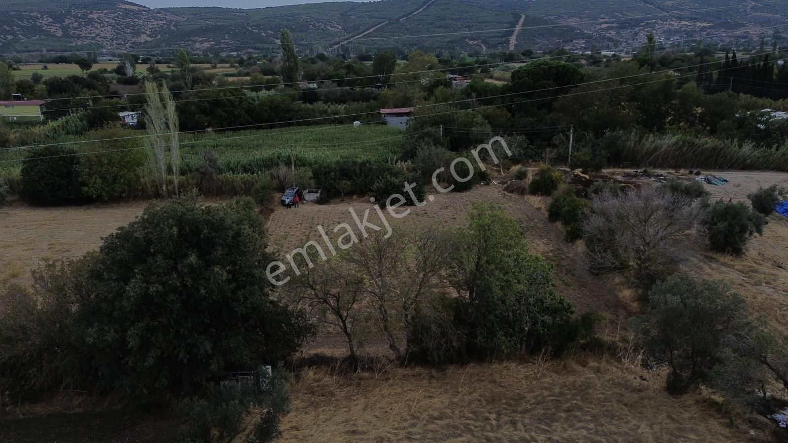 Bergama Bağlar Mevkii Çevre Yoluna 750 Mt Mesafede Satılık Tarla - Görsel 16