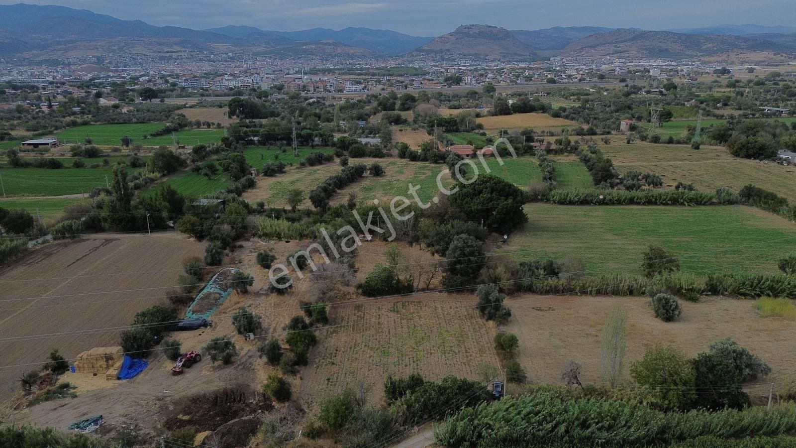 Bergama Bağlar Mevkii Çevre Yoluna 750 Mt Mesafede Satılık Tarla - Görsel 14