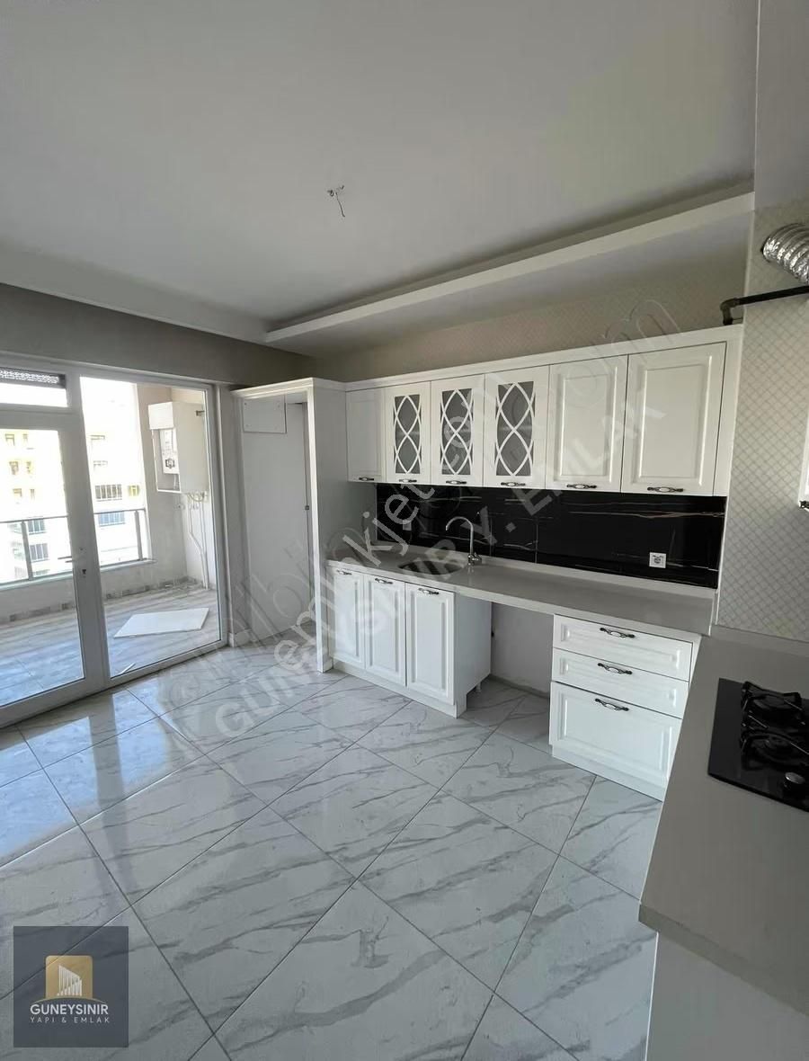 Namık Kemal Arkası Site İçi Kiralık 3+1 Arakat - Görsel 2