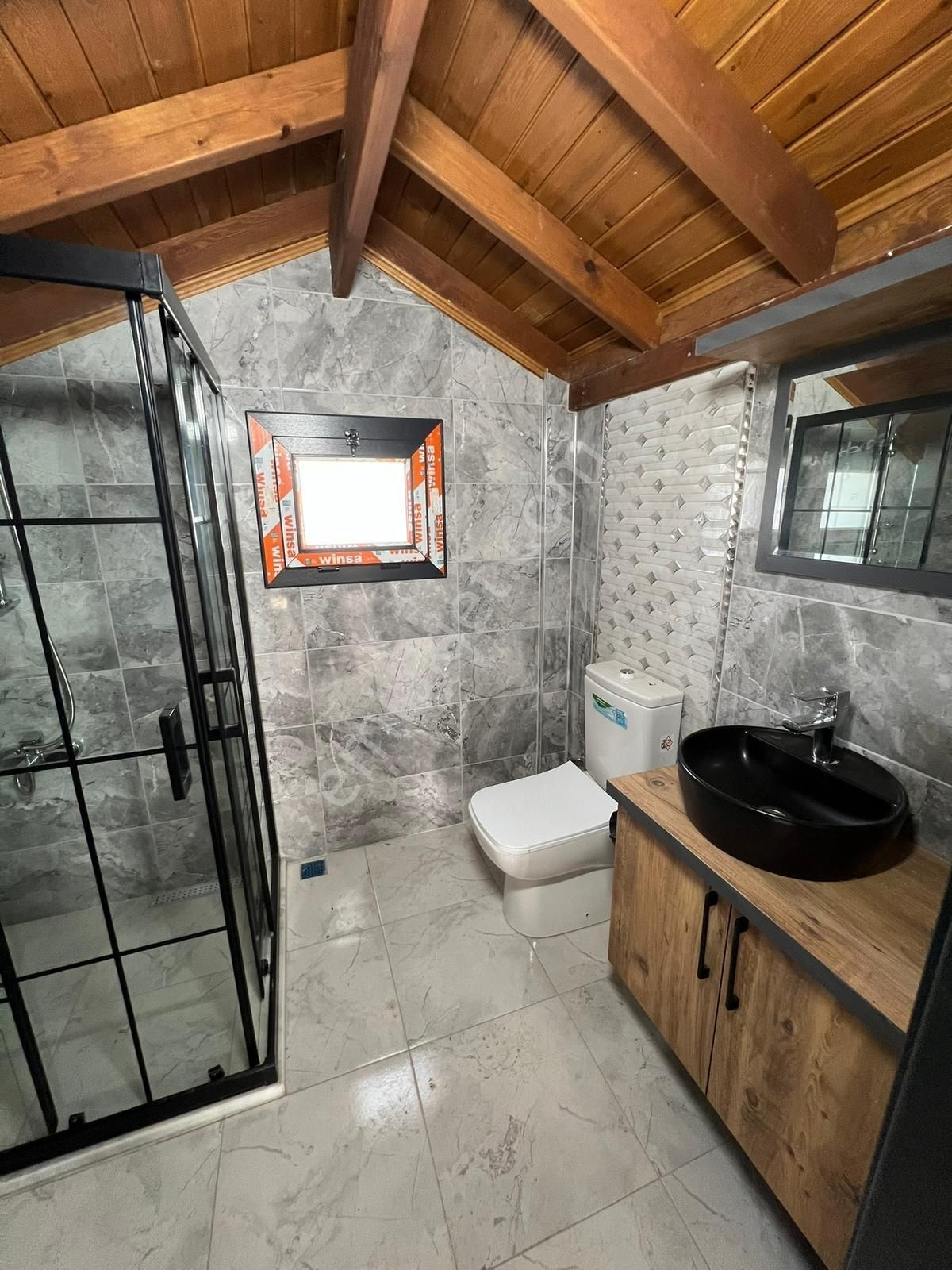 Dikili Cumhuriyet Mah. Çetin Emeç Cad Civarı Satılık 5+1 Villa - Görsel 19