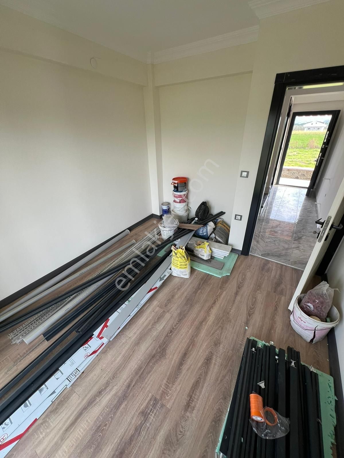 Dikili Cumhuriyet Mah. Çetin Emeç Cad Civarı Satılık 5+1 Villa - Görsel 4