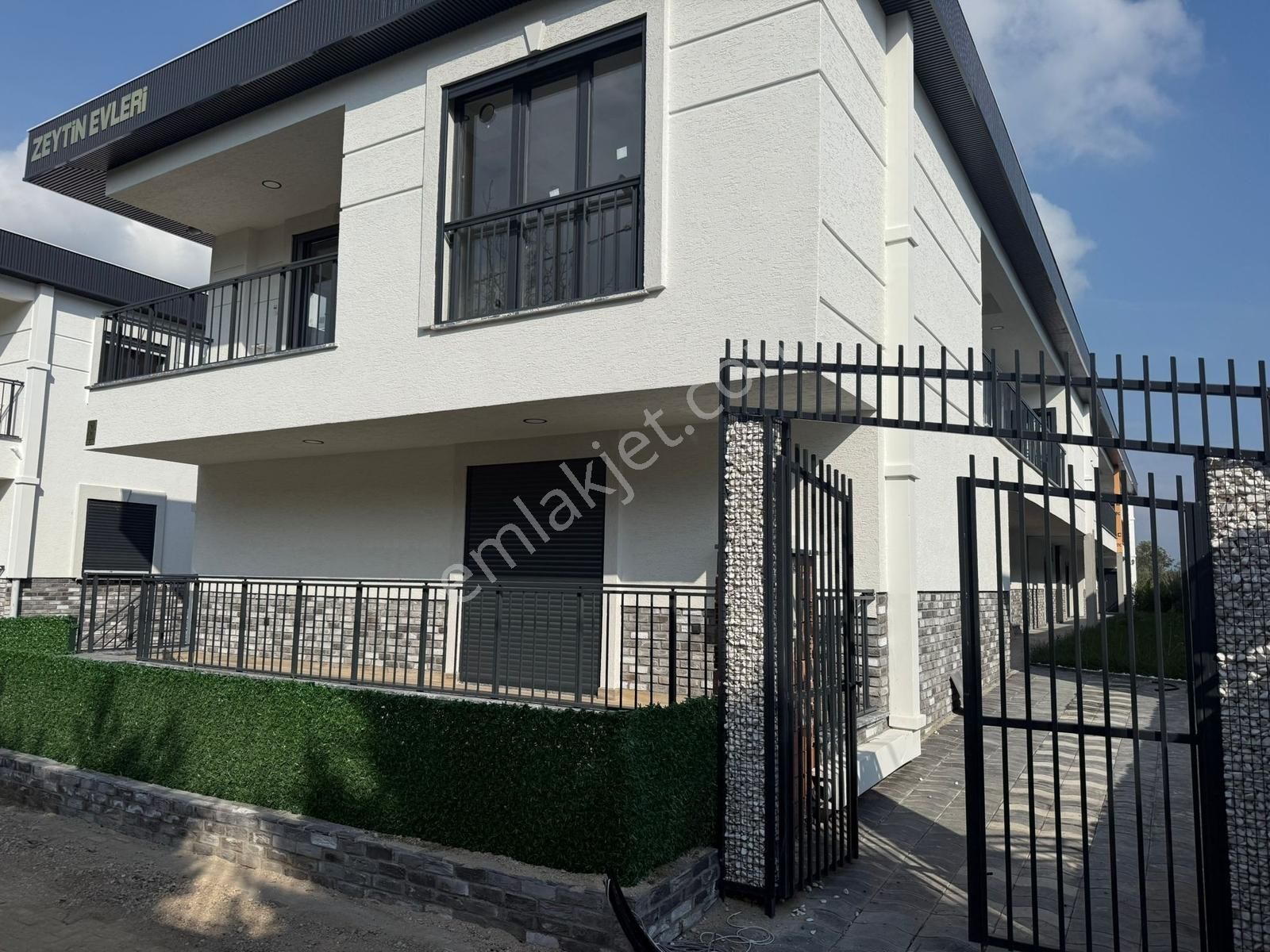 Güre Çamlıbel Mah. Doğa İçerisinde Havuzlu Satılık 1+1 Daire - Görsel 17