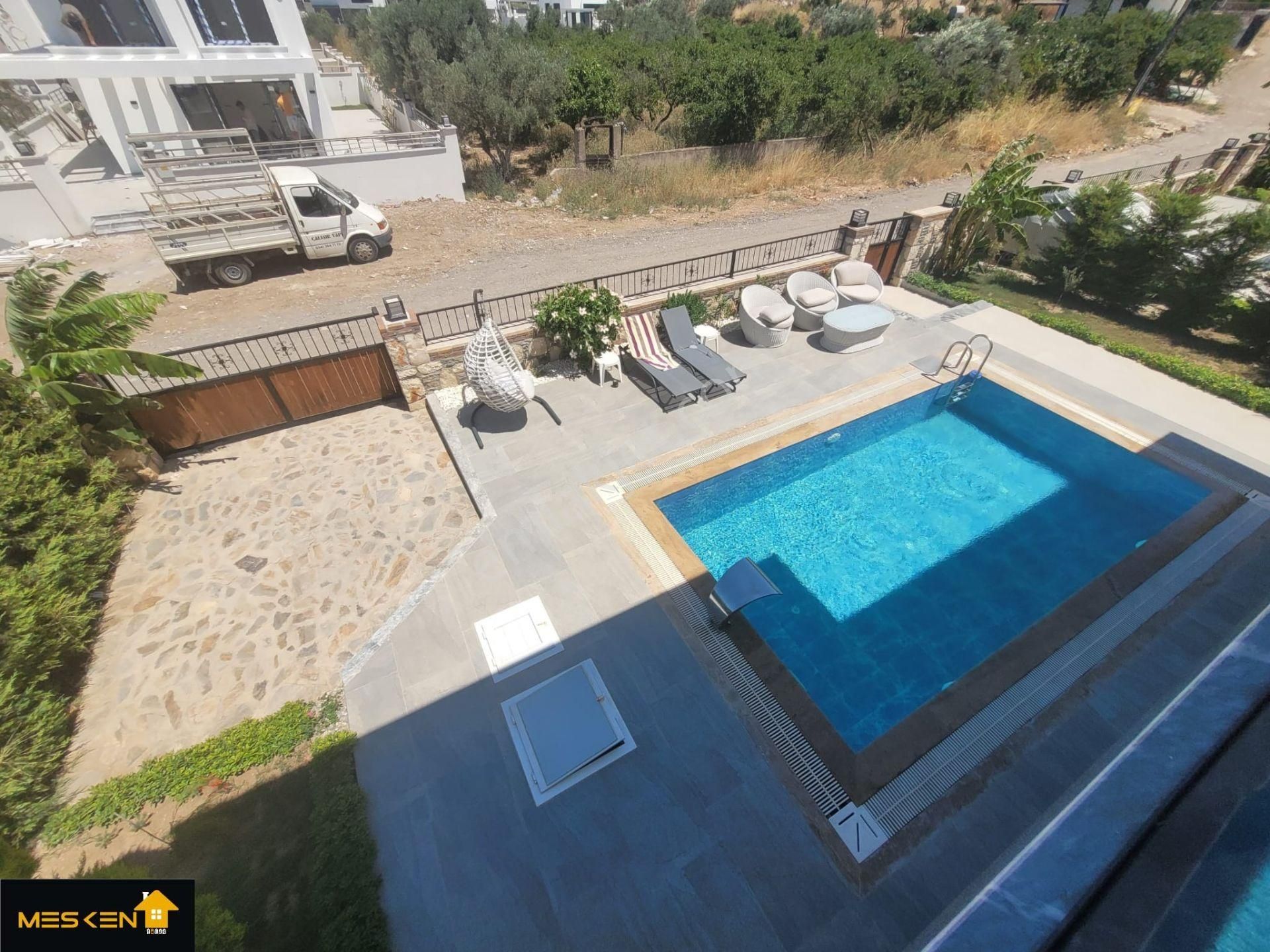 Didim Sağtur'da 320 M2 Arsa İçinde Ultra Lüks Tam Müstakil Villa - Görsel 18