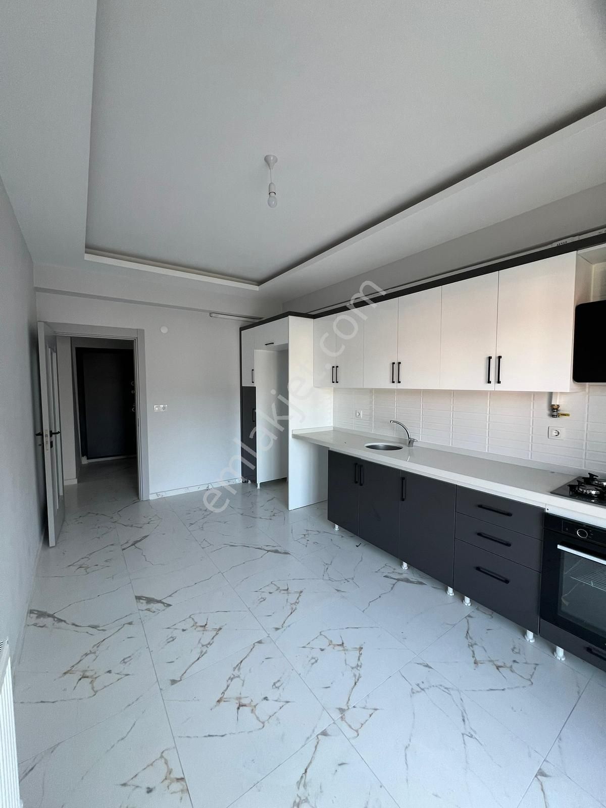 Bergama Gaziosmanpaşa Mahallesinde Satılık 3+1 Daire