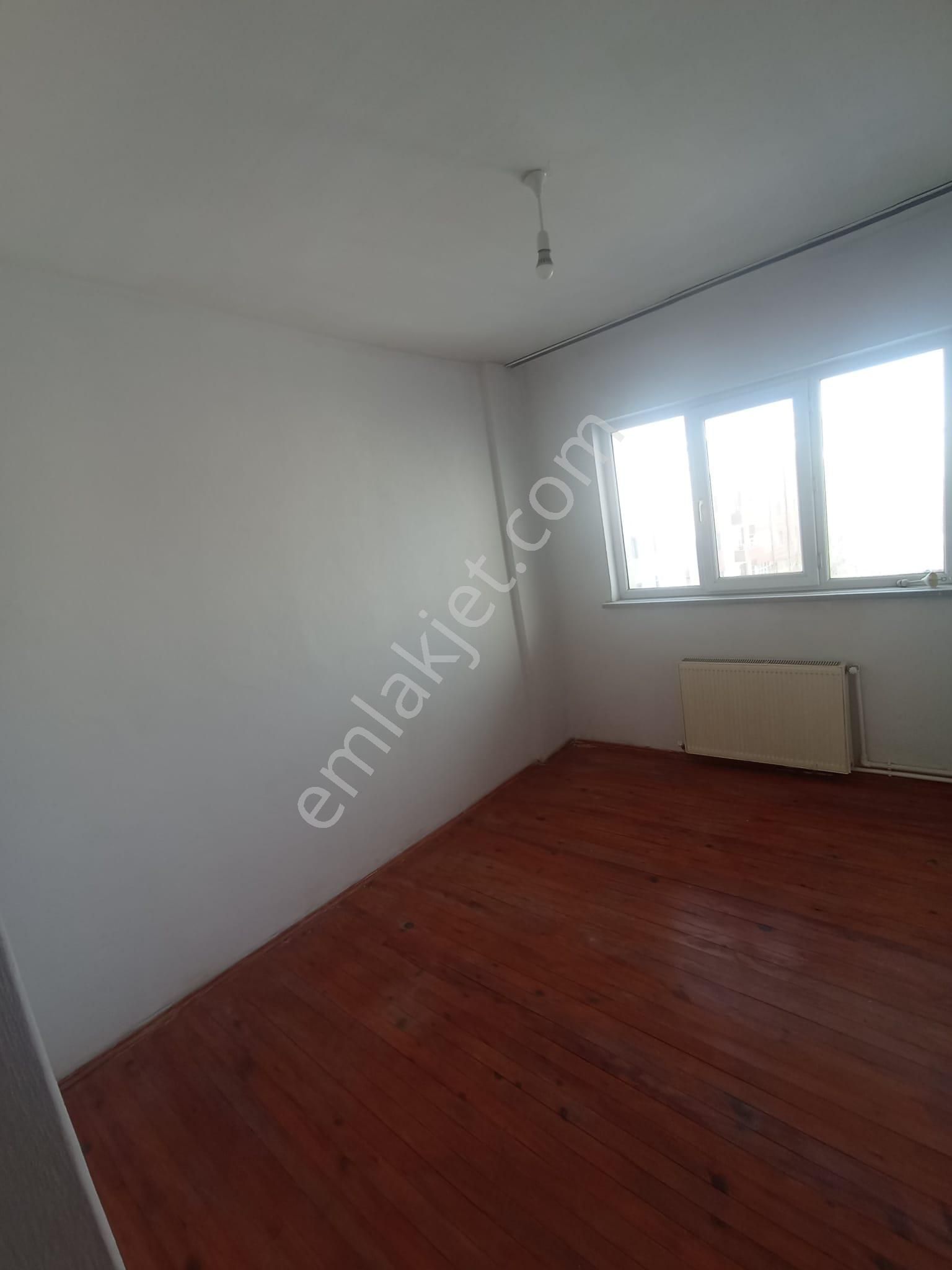 Sivas Yıldız Gayrimenkul'den Emek Mah. 3+1 Masrafsız Kiralık Daire! - Görsel 18