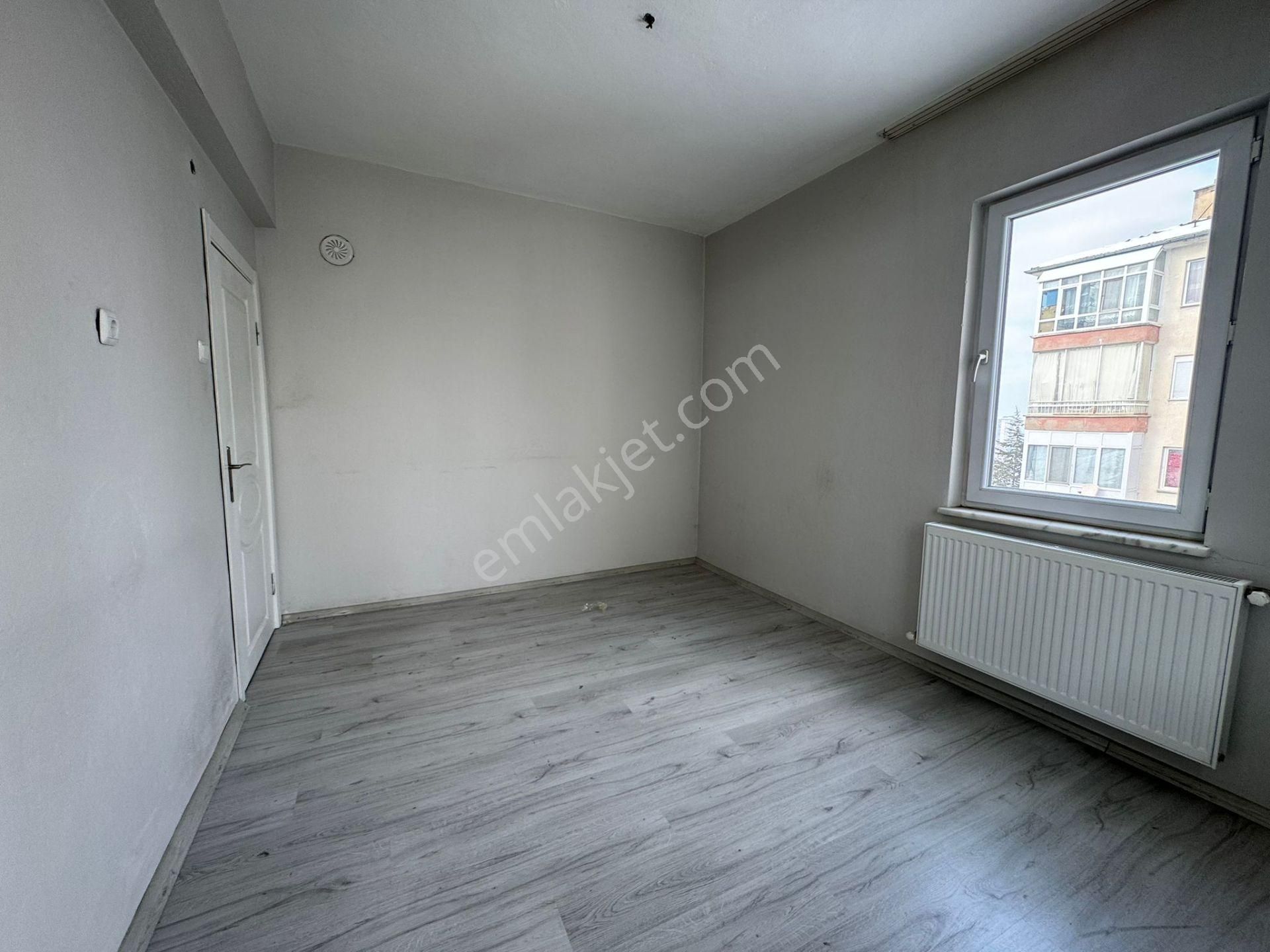 Arslan Mülk Ofisi // Tavlusunda 3+1 Yapılı Ara Kat Fırsat Dairesi - Görsel 15