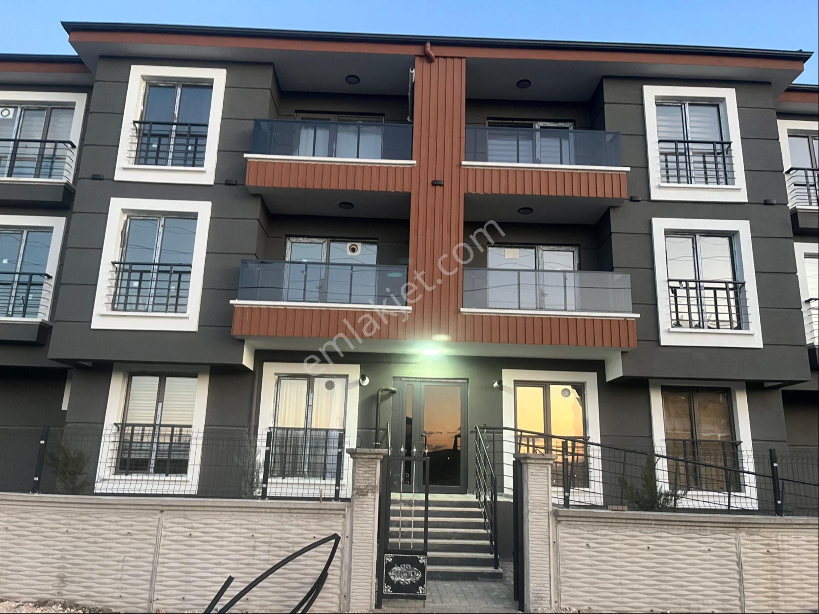 Sahibinden Esenboğa’da 1+1 Kiralık Daire