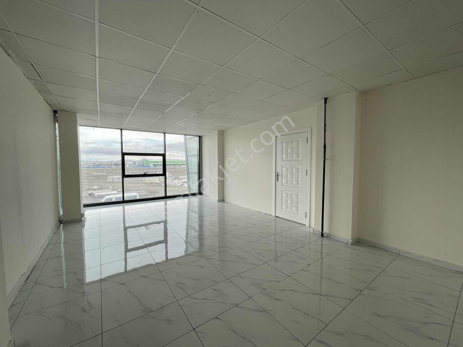 Zensan1 Sanayi Sitesi'nde Kiralık Bakımlı-masrafsız Fabrika - Görsel 30