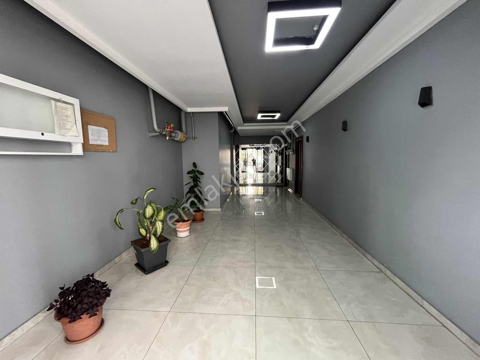 Buhara Ortaokulu Yanı 5 Yaşında Kombili 3+1 Satılık Daire - Görsel 3