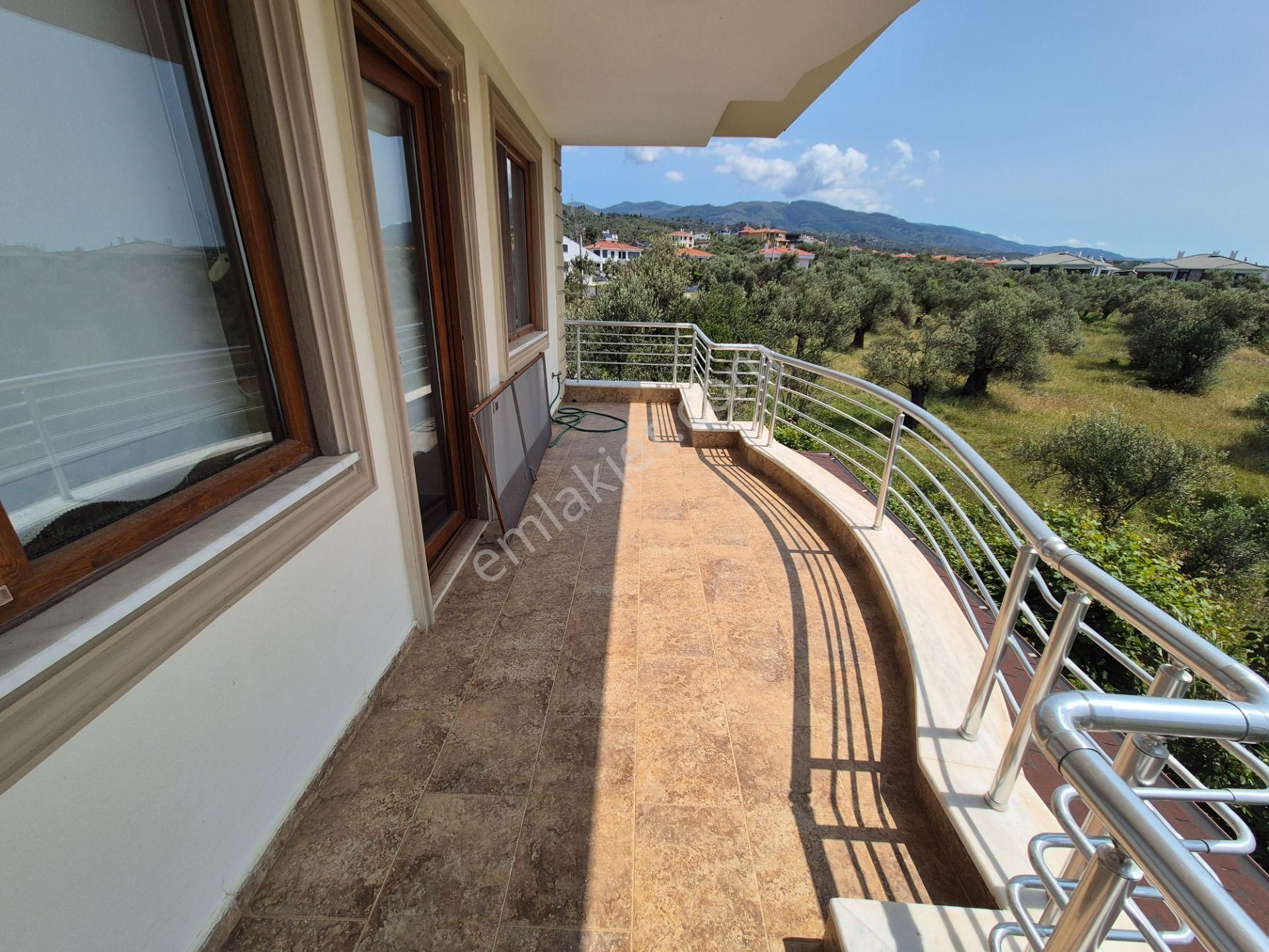 Artı'dan Altınoluk Narlı'da Satılık 3+1 Deniz Manzaralı Villa - Görsel 24