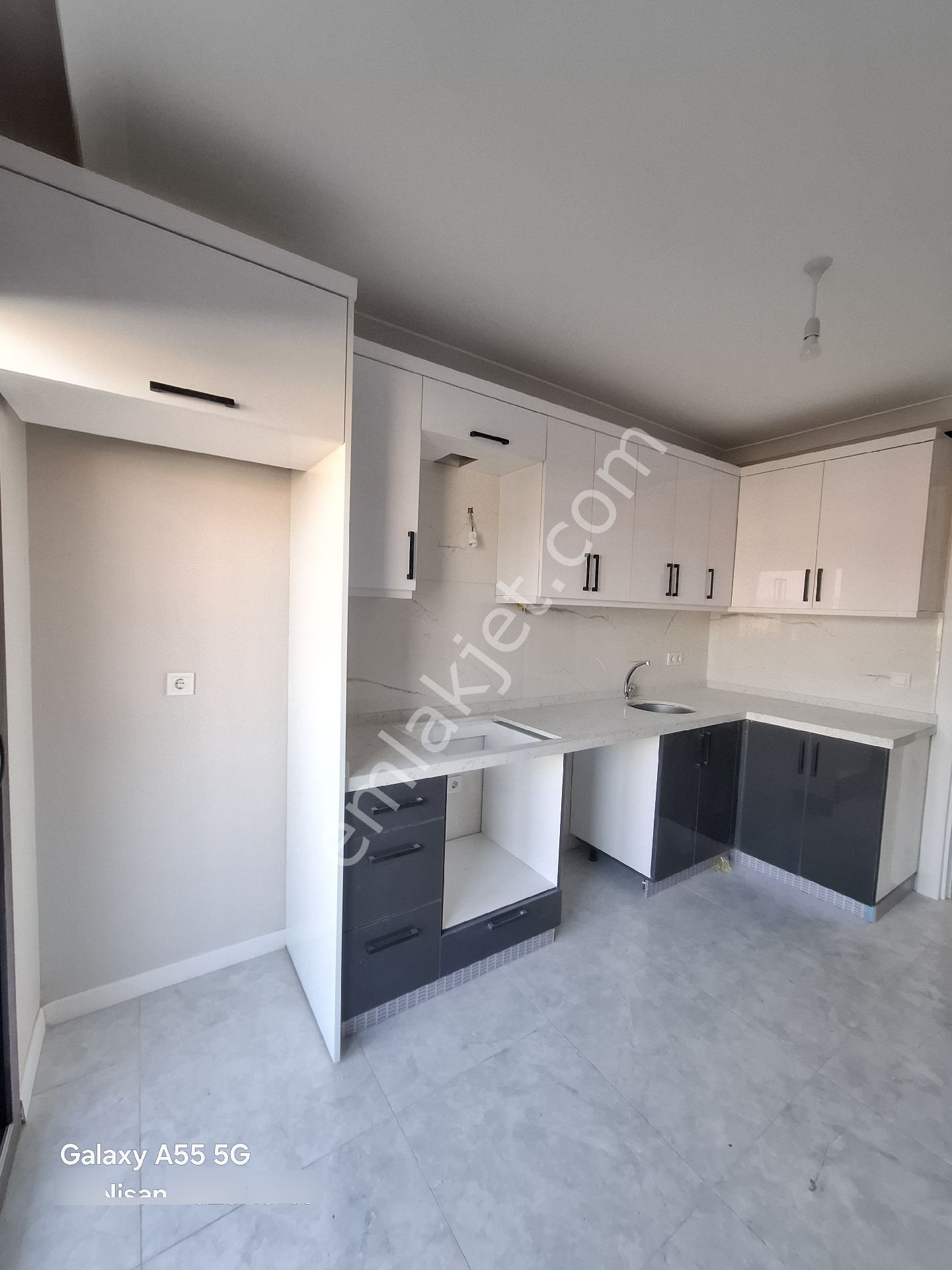 Bayır Mahlesinde Muhteşem Uygun Fiyata 2+1 - Görsel 8