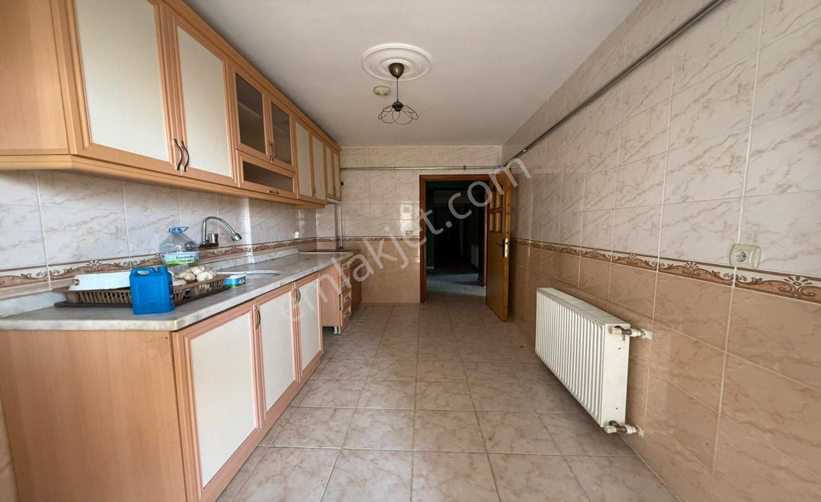 Oamangazi De 3+1 Kot2 De Satılık Daire