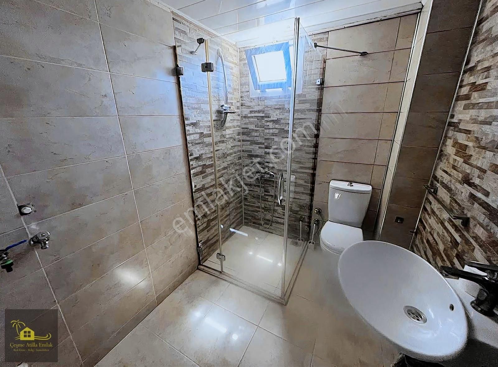 Çeşme'de Yıllık Kiralık Ay Ödemeli 3+1 Boş Ara Kat Daire - Görsel 16