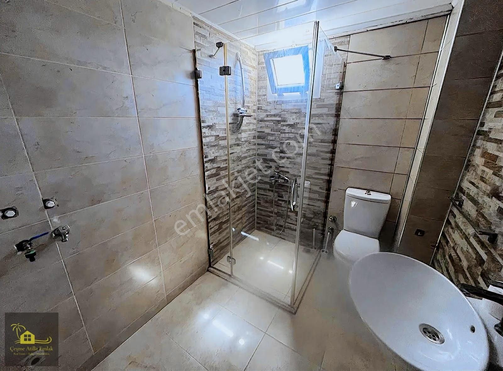 Çeşme'de Yıllık Kiralık Ay Ödemeli 3+1 Boş Ara Kat Daire - Görsel 6