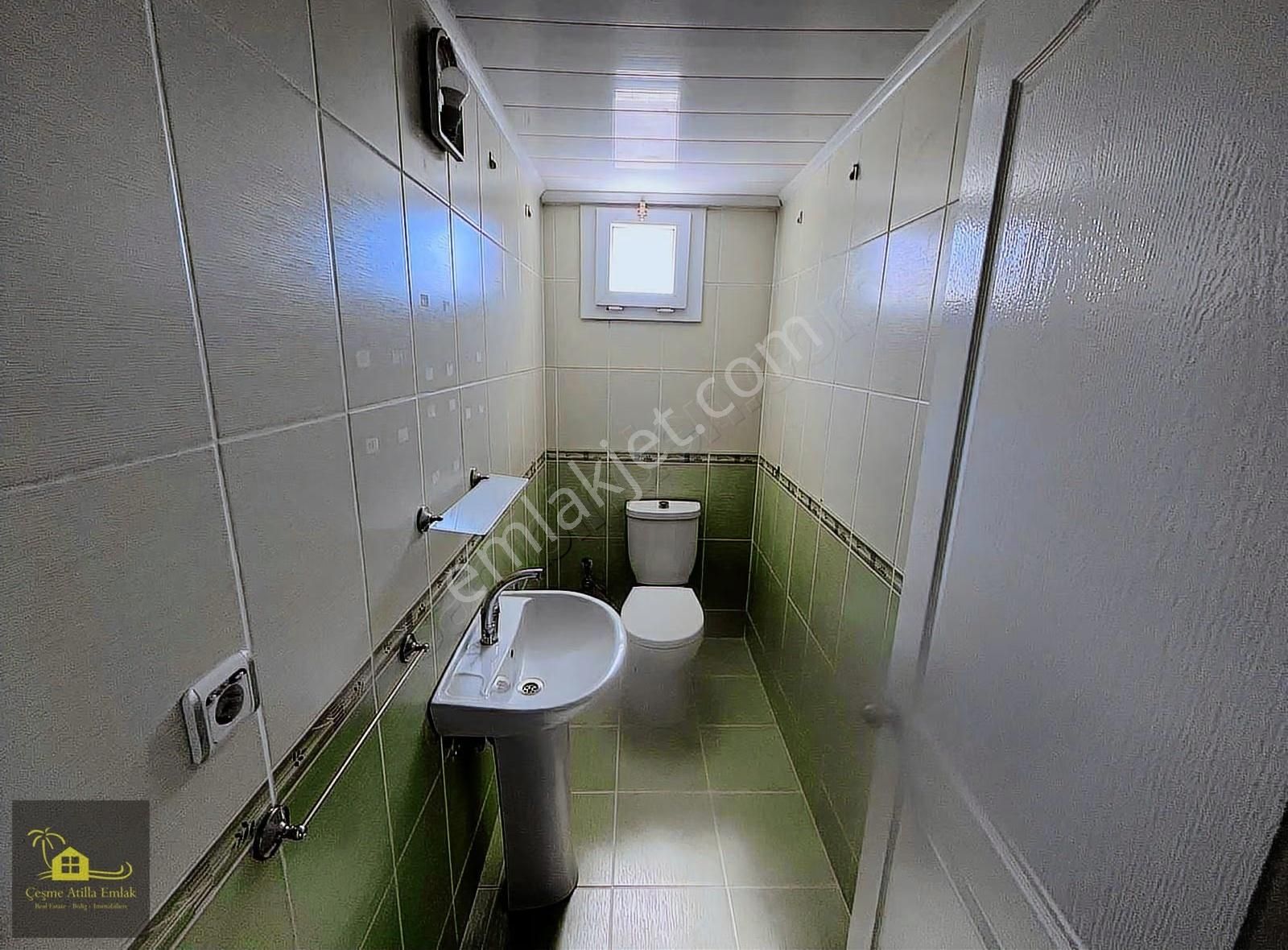 Çeşme'de Yıllık Kiralık Ay Ödemeli 3+1 Boş Ara Kat Daire - Görsel 5