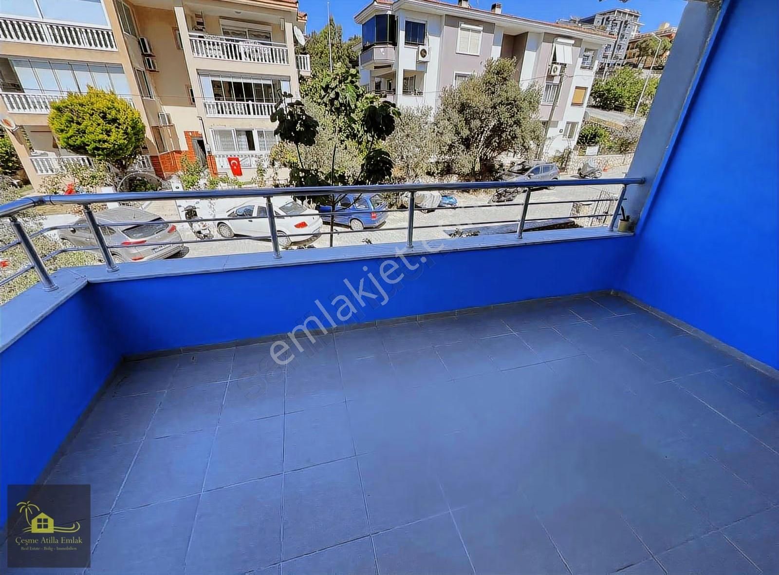 Çeşme'de Yıllık Kiralık Ay Ödemeli 3+1 Boş Ara Kat Daire - Görsel 8