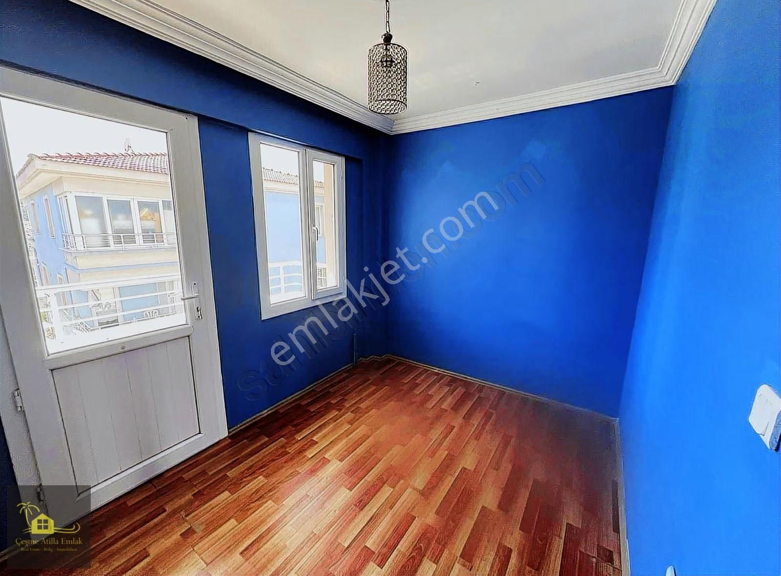 Çeşme'de Yıllık Kiralık Ay Ödemeli 3+1 Boş Ara Kat Daire - Görsel 3