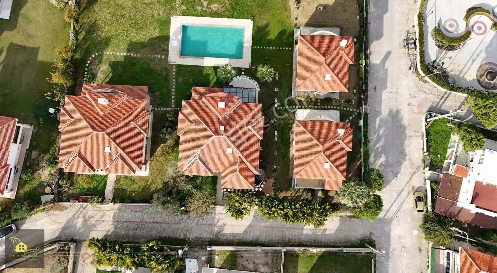 Çeşme Dalyan Marina'ya Sıfır 3+1 Dublex Site İçerisin'de Villa - Görsel 3