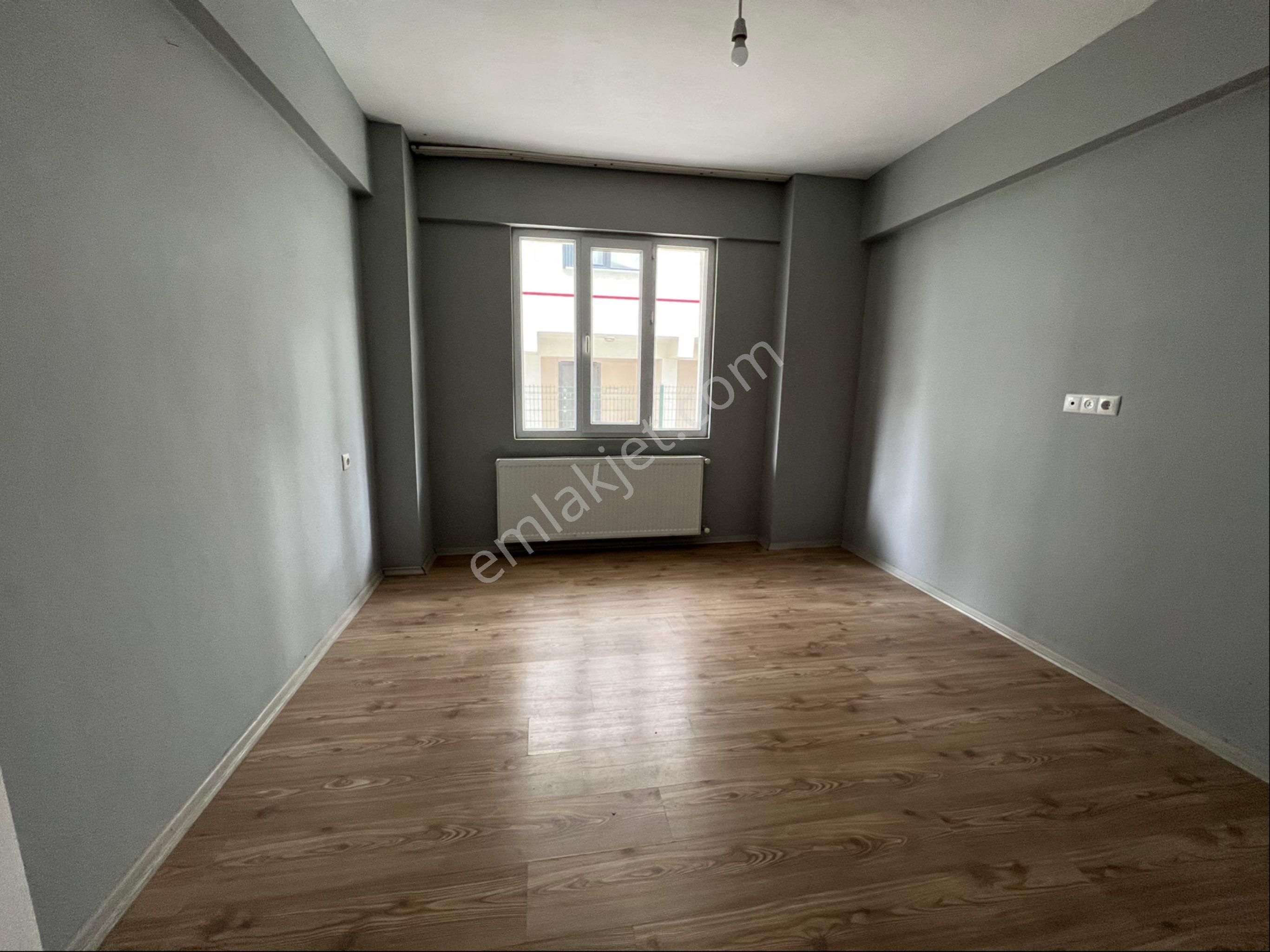 Roma' Dan Akhisar Mahallesin' De Satılık Daire - Görsel 10