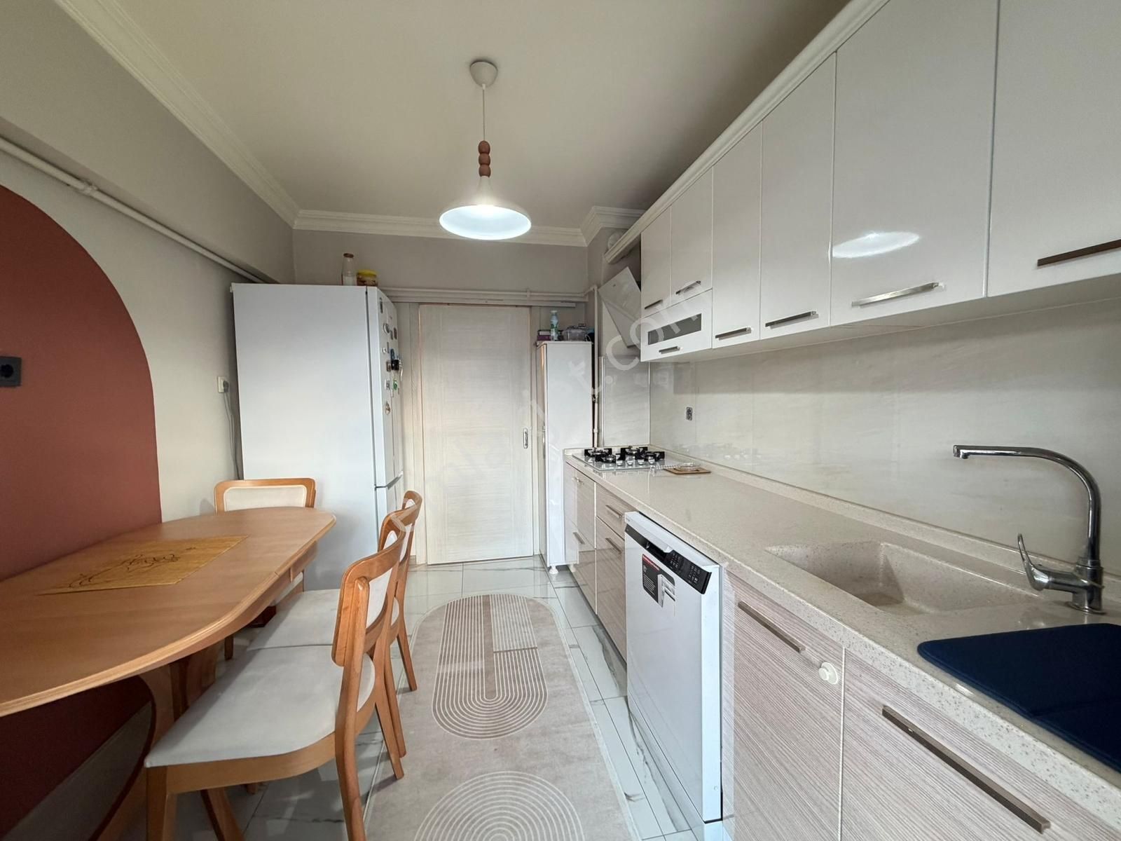 Altın Anahtardan Eğitim Araştırma Hastane Yakını Asansörlü Acil - Görsel 30