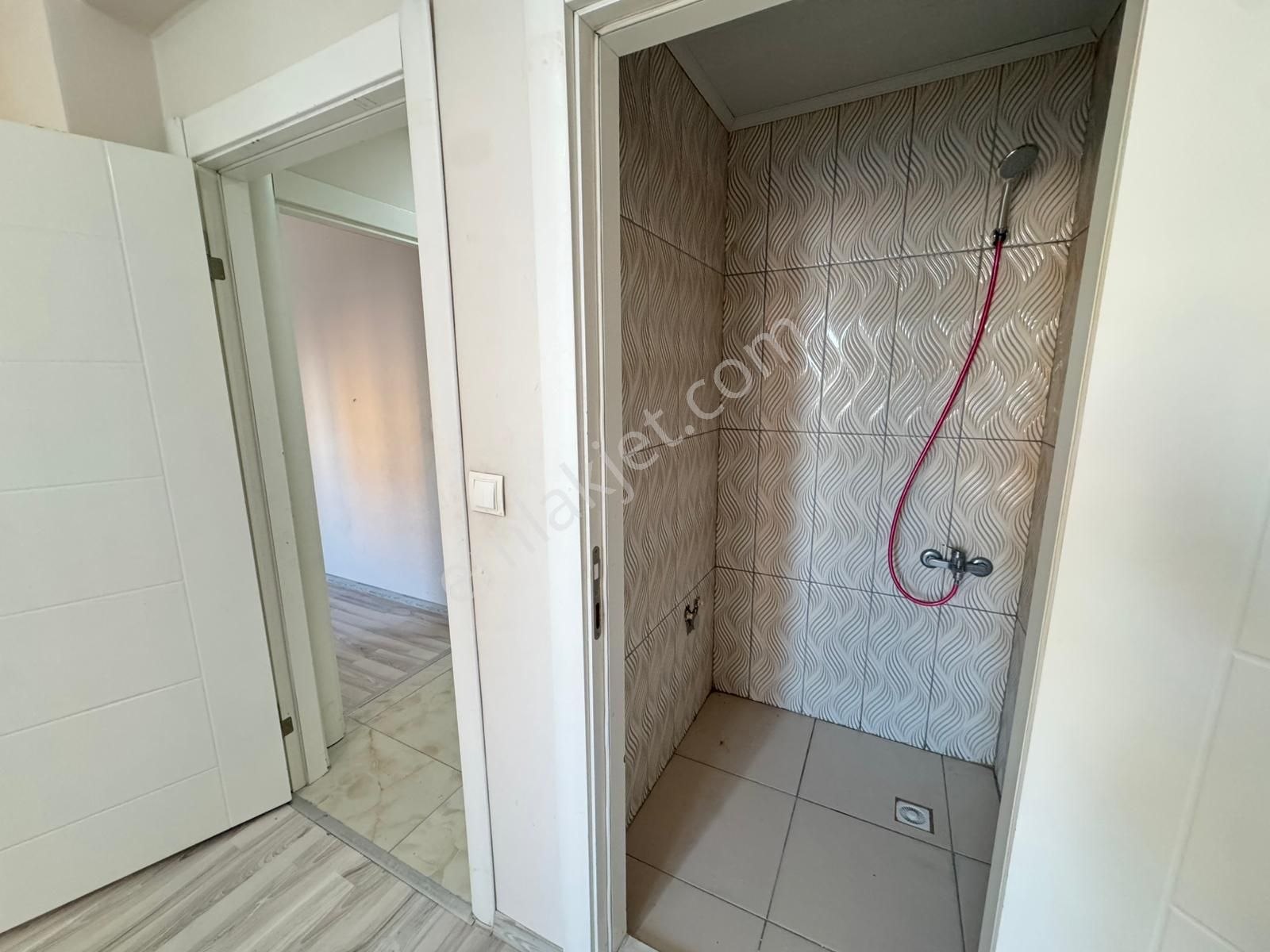 Arslan Mülk Ofisi // Acil Satılık 3+1 Daire Yapsat Serkent Mahallesi - Görsel 2