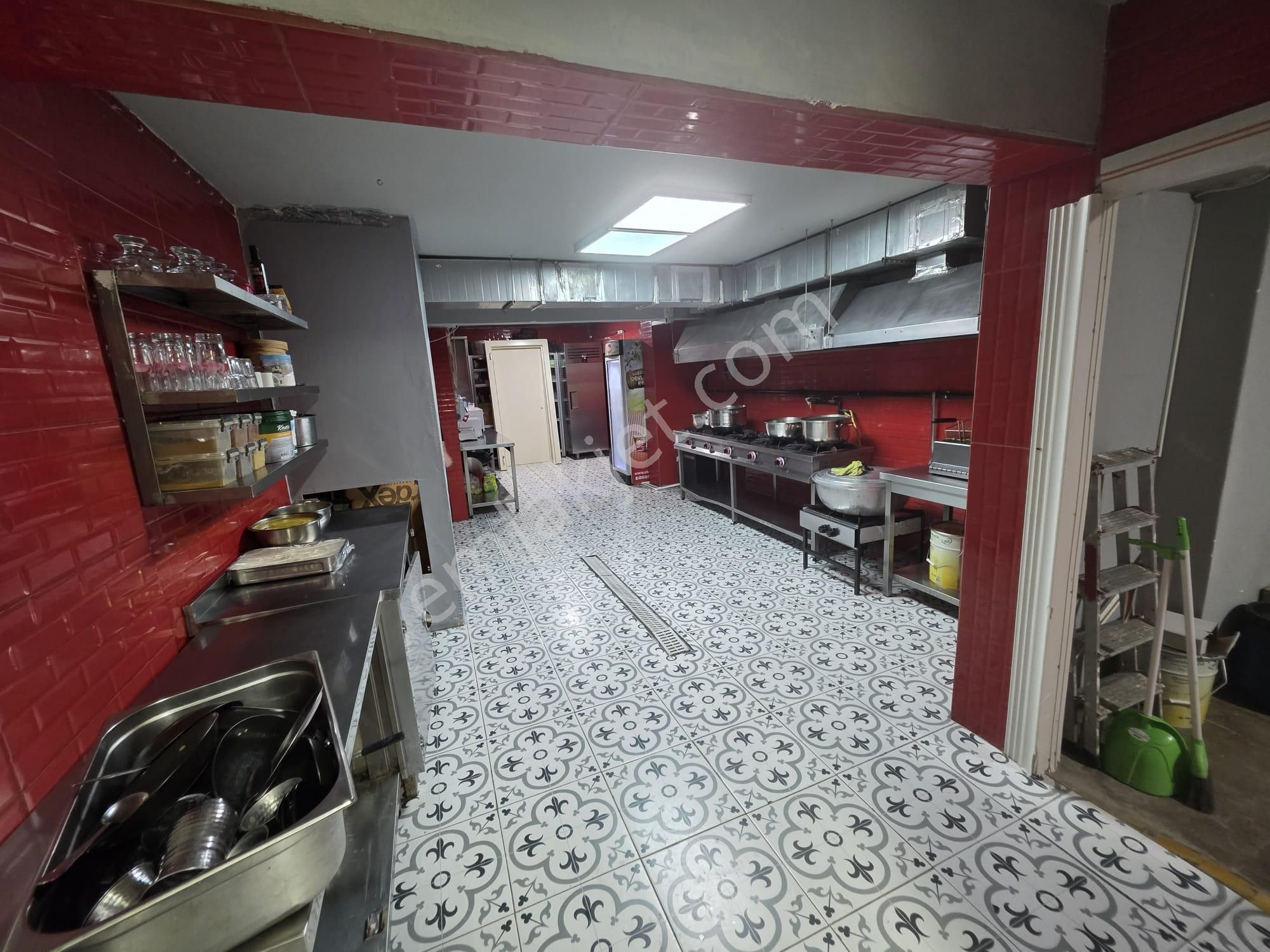 Üsküdar Merkezde Devren Kiralık Pilav Salonu Belediye Ve Avm Yanı İşlek Cadde - Görsel 3
