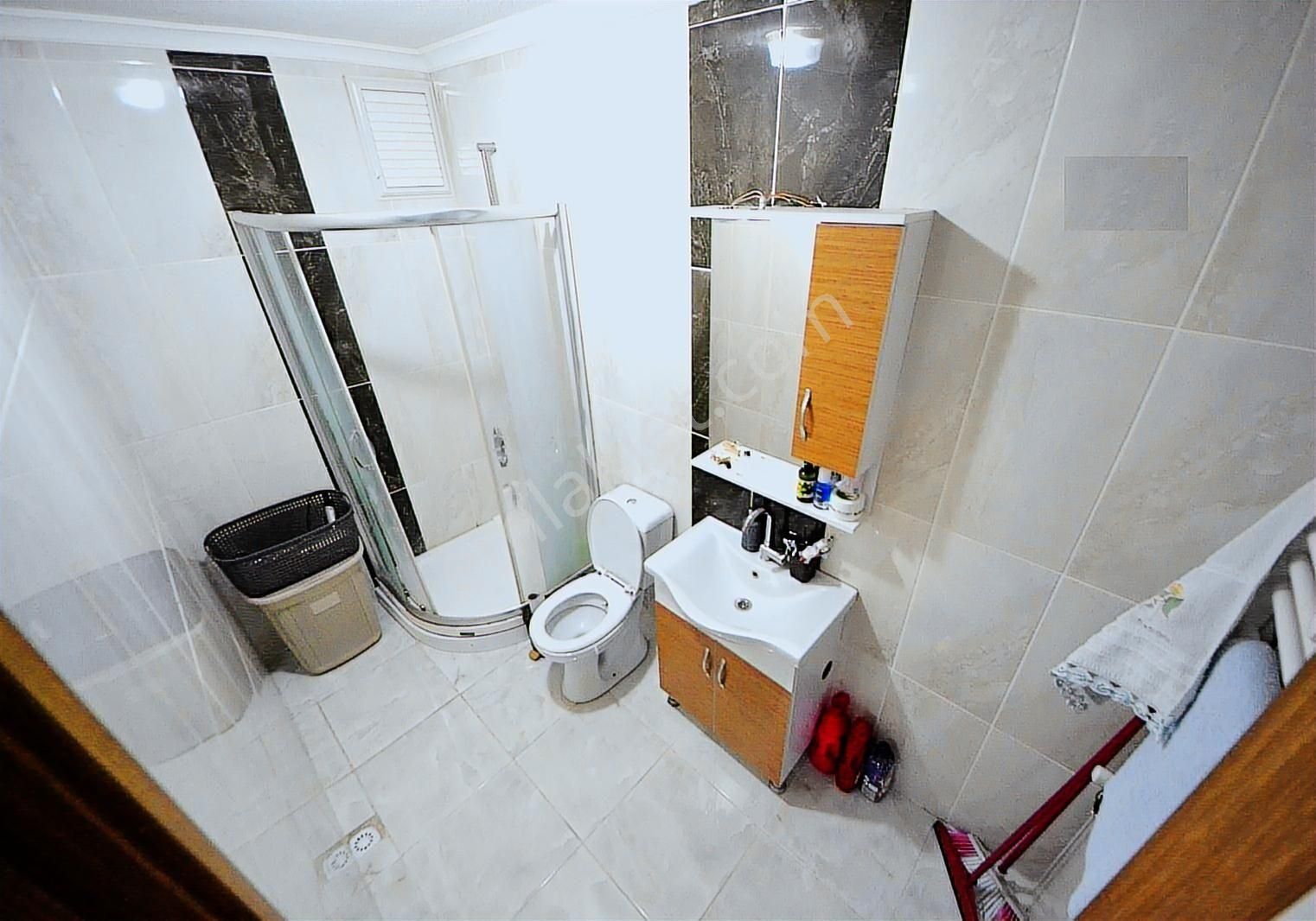 Acil Satılık Güvenlikli Sitede Ara Katta Asansörlü Fırsat Daire - Görsel 20