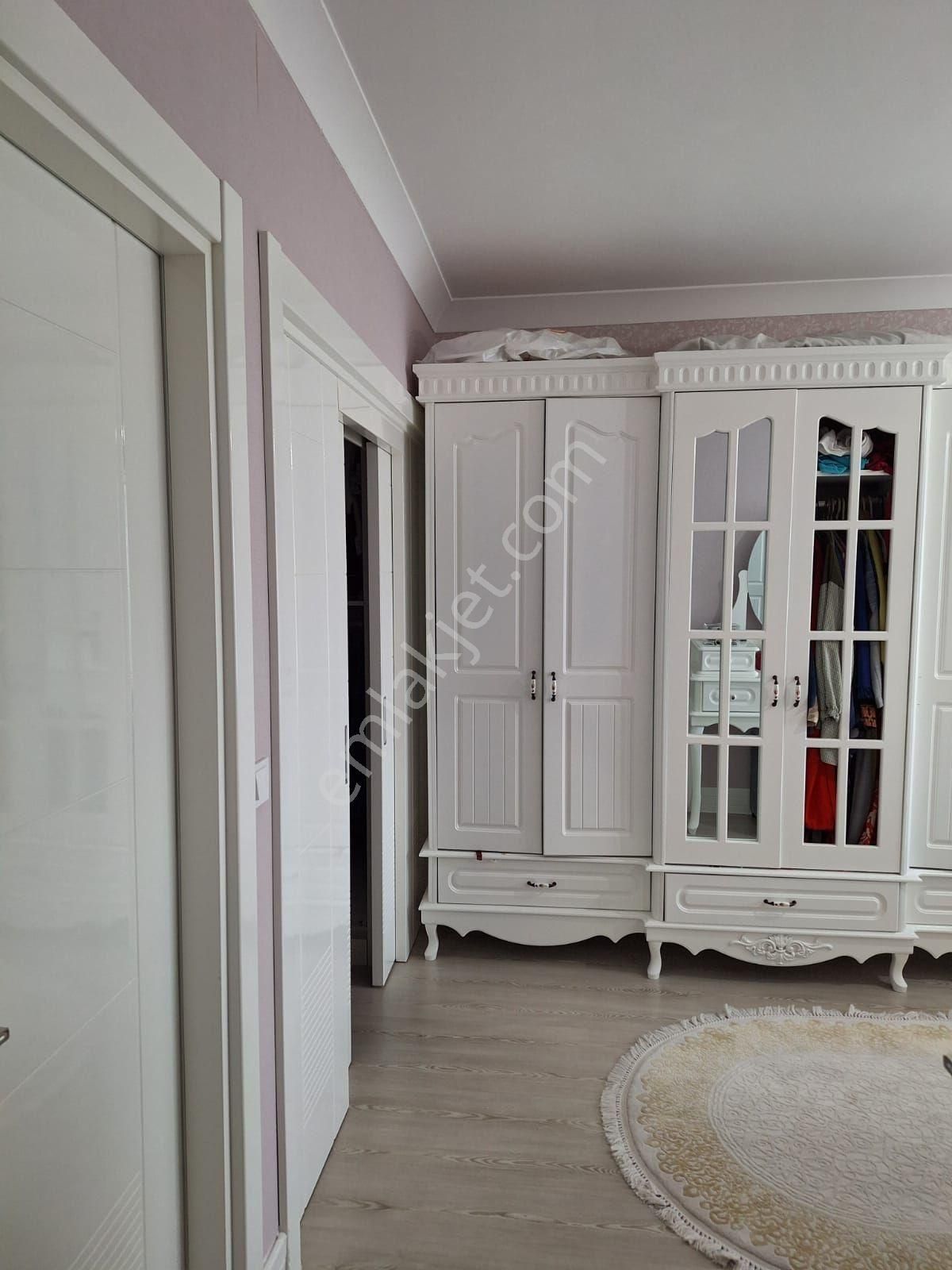 Vadikent Sitesinde Harika Manzaralı Fırsat Dairesi - Görsel 3