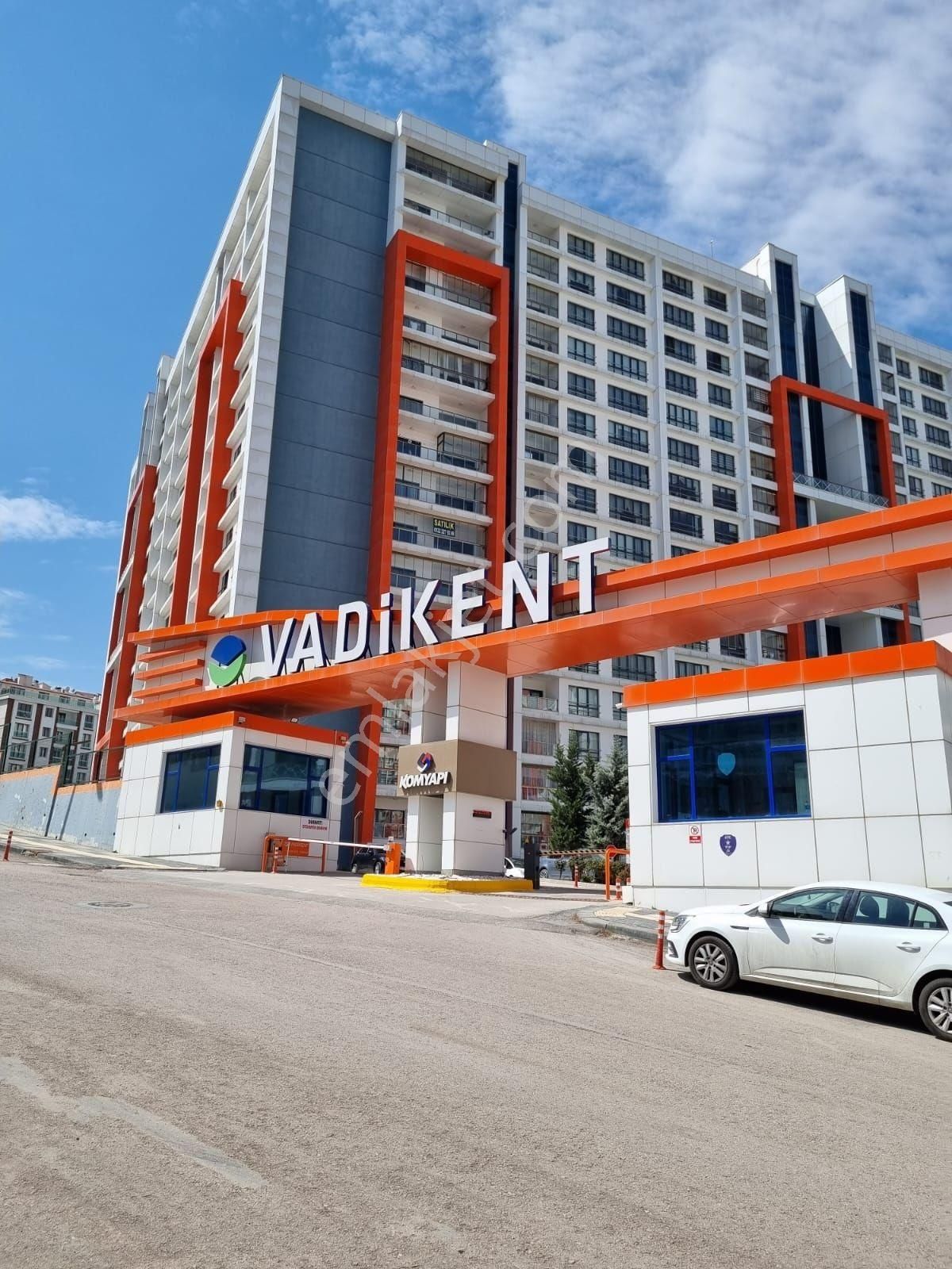 Vadikent Sitesinde Harika Manzaralı Fırsat Dairesi - Görsel 21