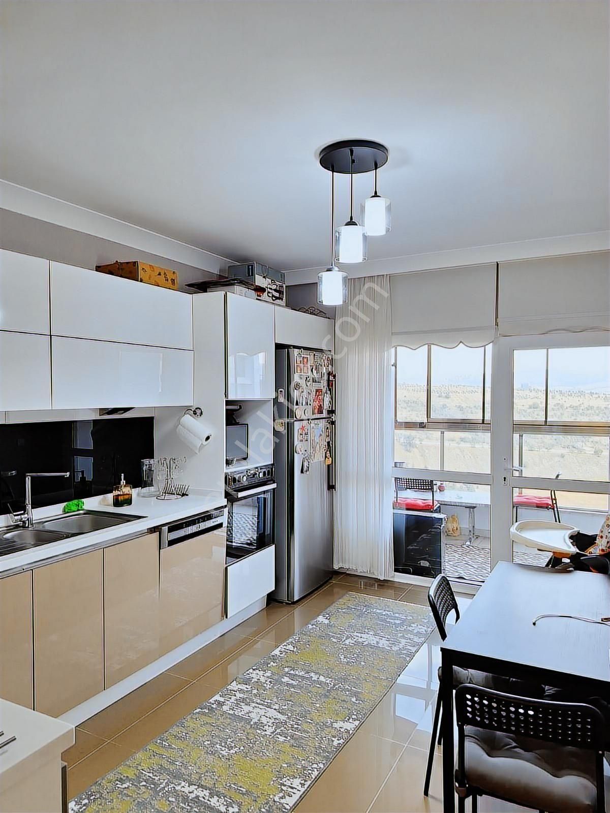 Vadikent Sitesinde Harika Manzaralı Fırsat Dairesi - Görsel 23