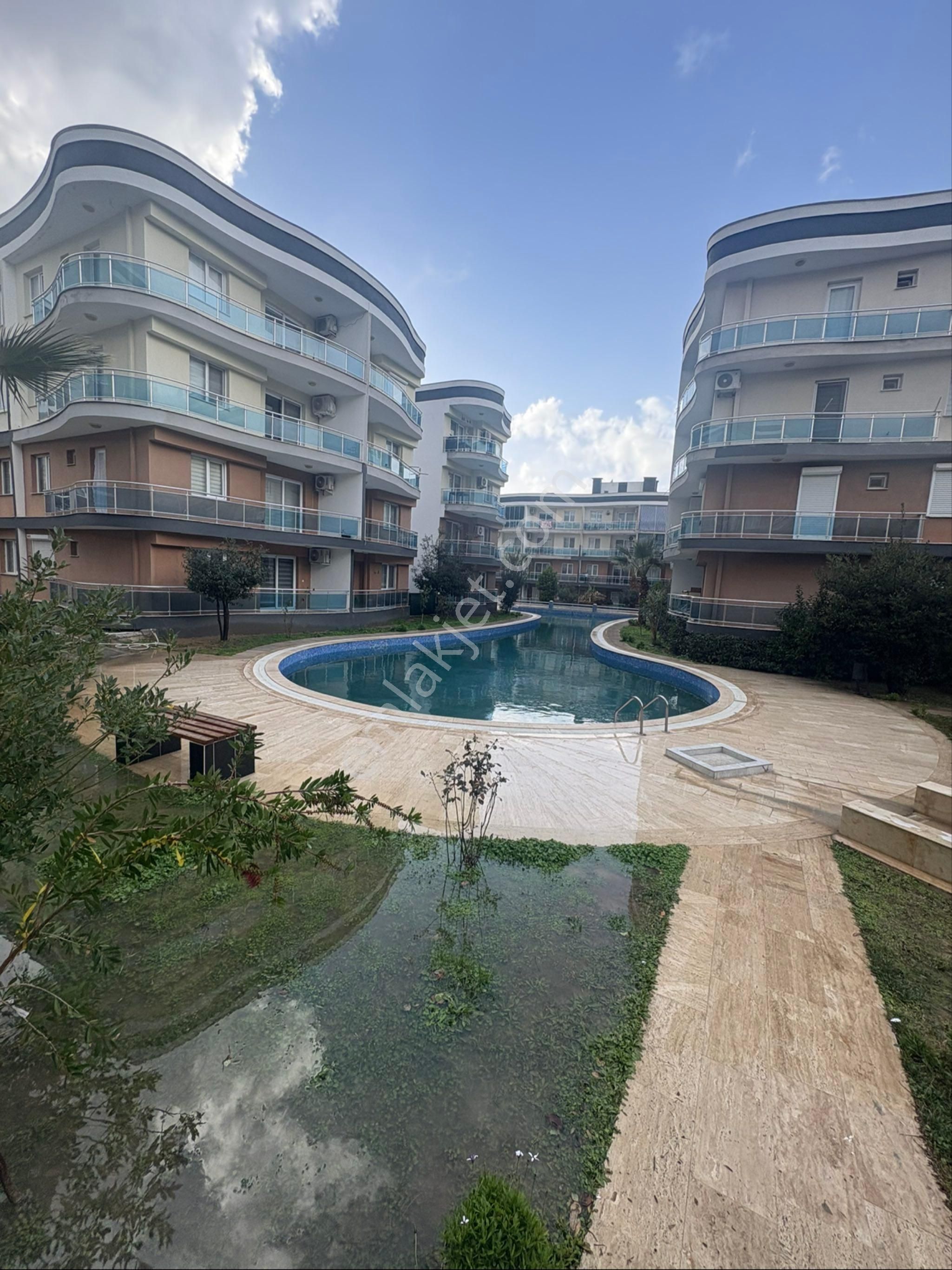 Havuzlu Güzel Peyzajlı Sitede Kiralık 2+1 - Görsel 10