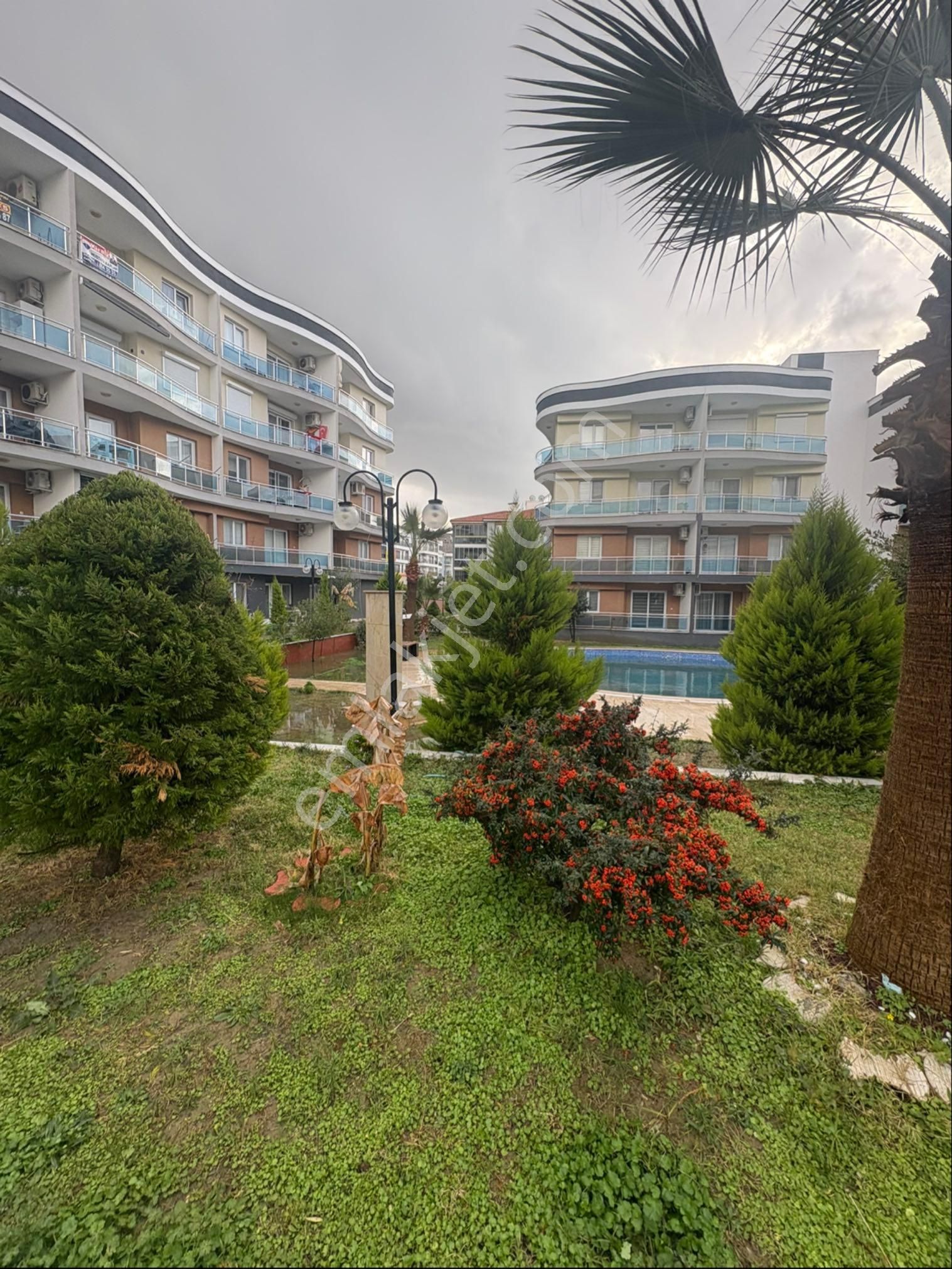 Havuzlu Güzel Peyzajlı Sitede Kiralık 2+1 - Görsel 11