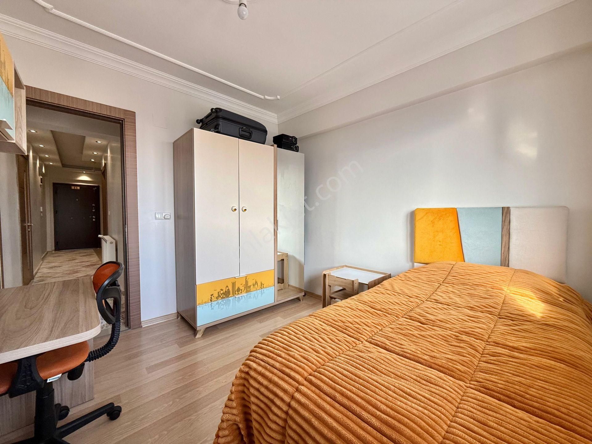 Cumhuriyet Mahallesi Site İçi 3+1 145m2 10 Katlının 9 Katı Full Özelikli Petek Kombili - Görsel 11