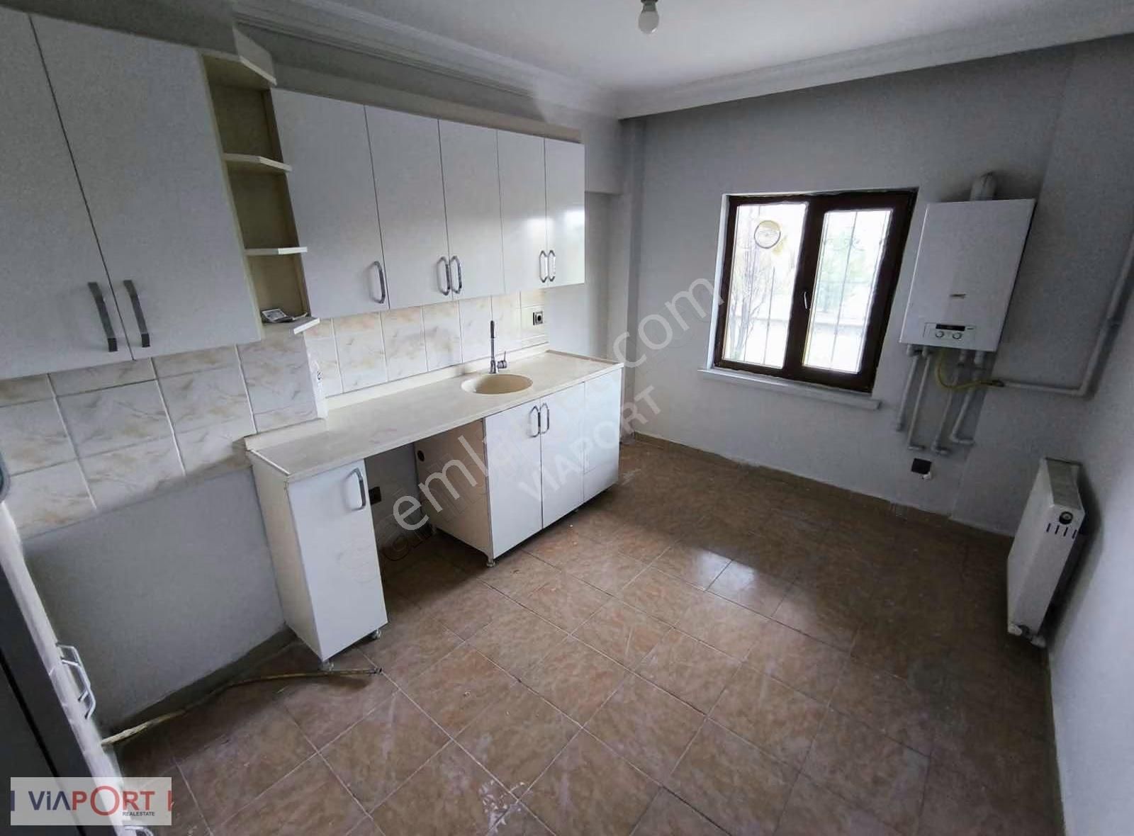 Etimesgut Ahimesut Mah.3+1 Fuul Yapılı Satılık Site Dairesi