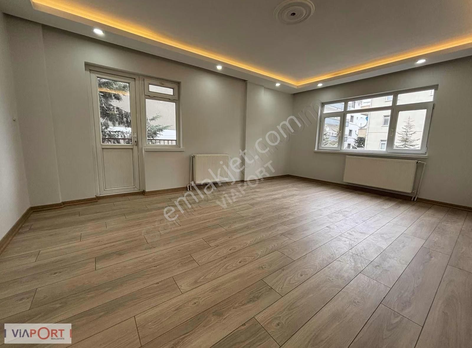 Etimesgut Elvan Mah Arakat Ön Cephe Lüx3+1 Satılık Daire