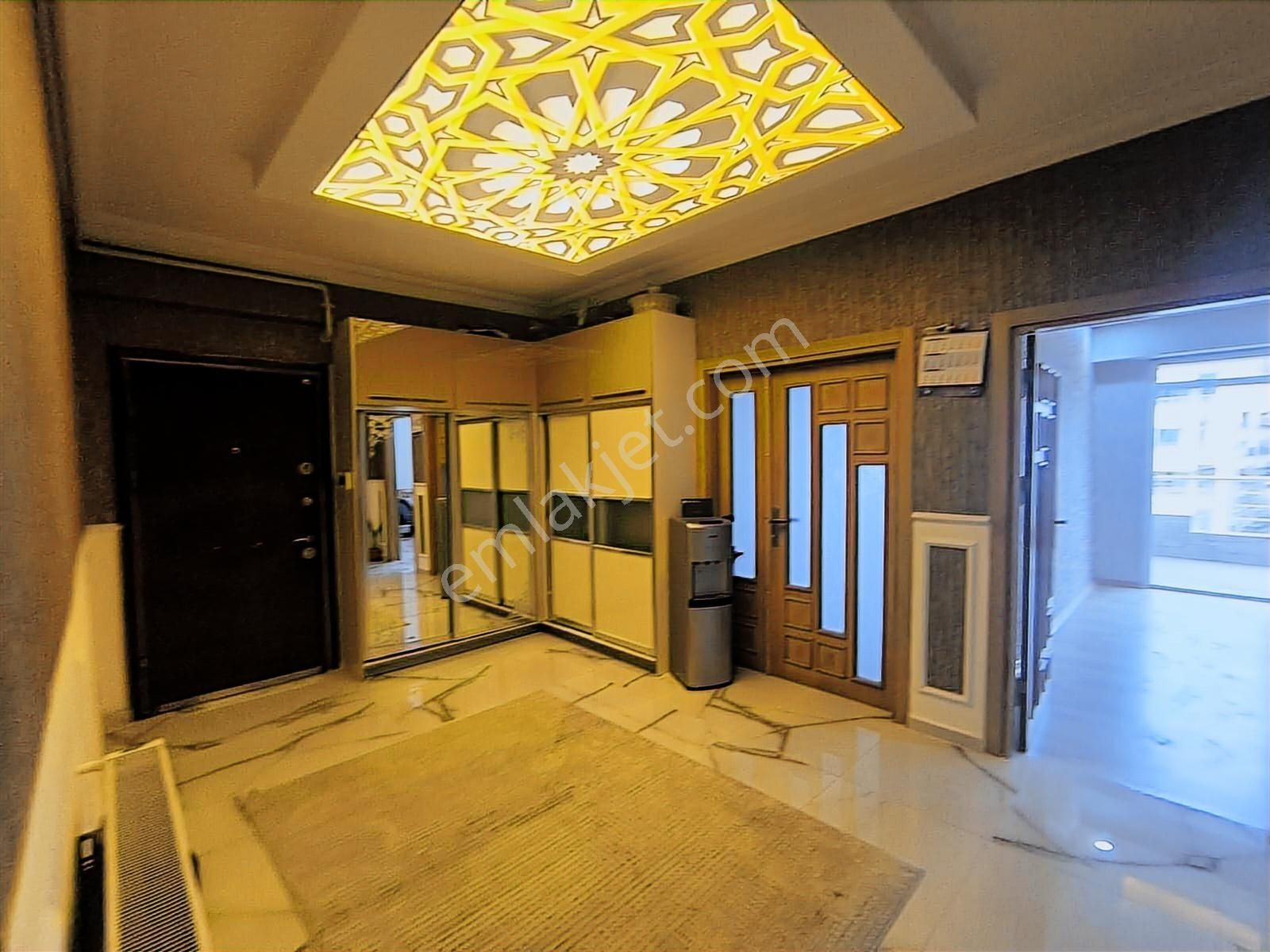 World İlkevim'den 35 Metre De, Ana Yola Cephe Lüks 4+1 Daire - Görsel 3