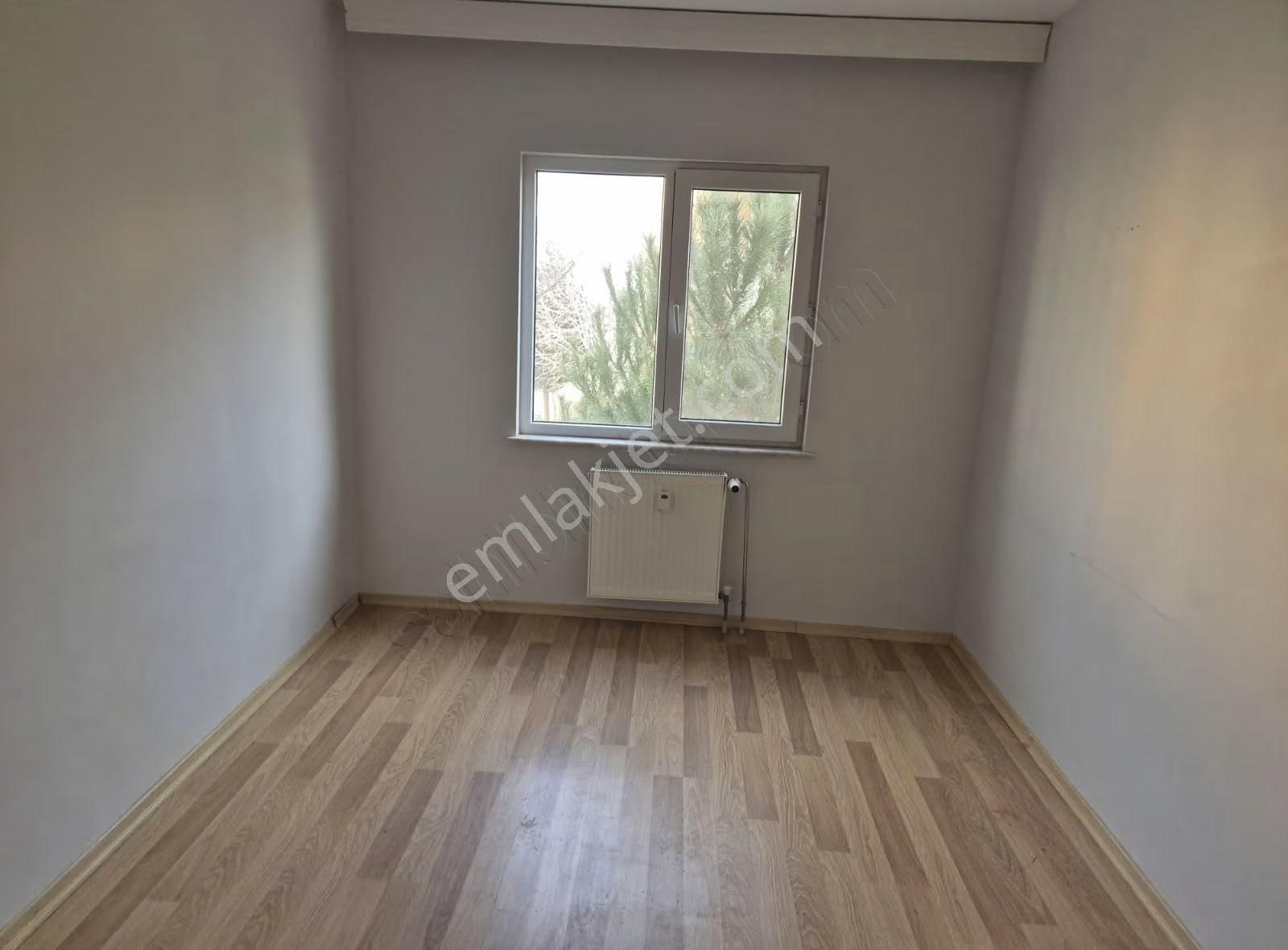 İpekyolu Yapı Emlak'tan Uygun Daire - Görsel 2