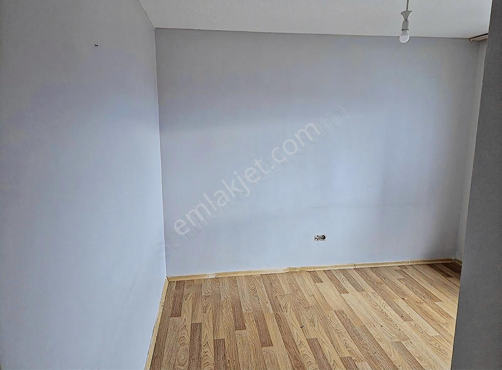 İpekyolu Yapı Emlak'tan Güney Cephe Daire - Görsel 13