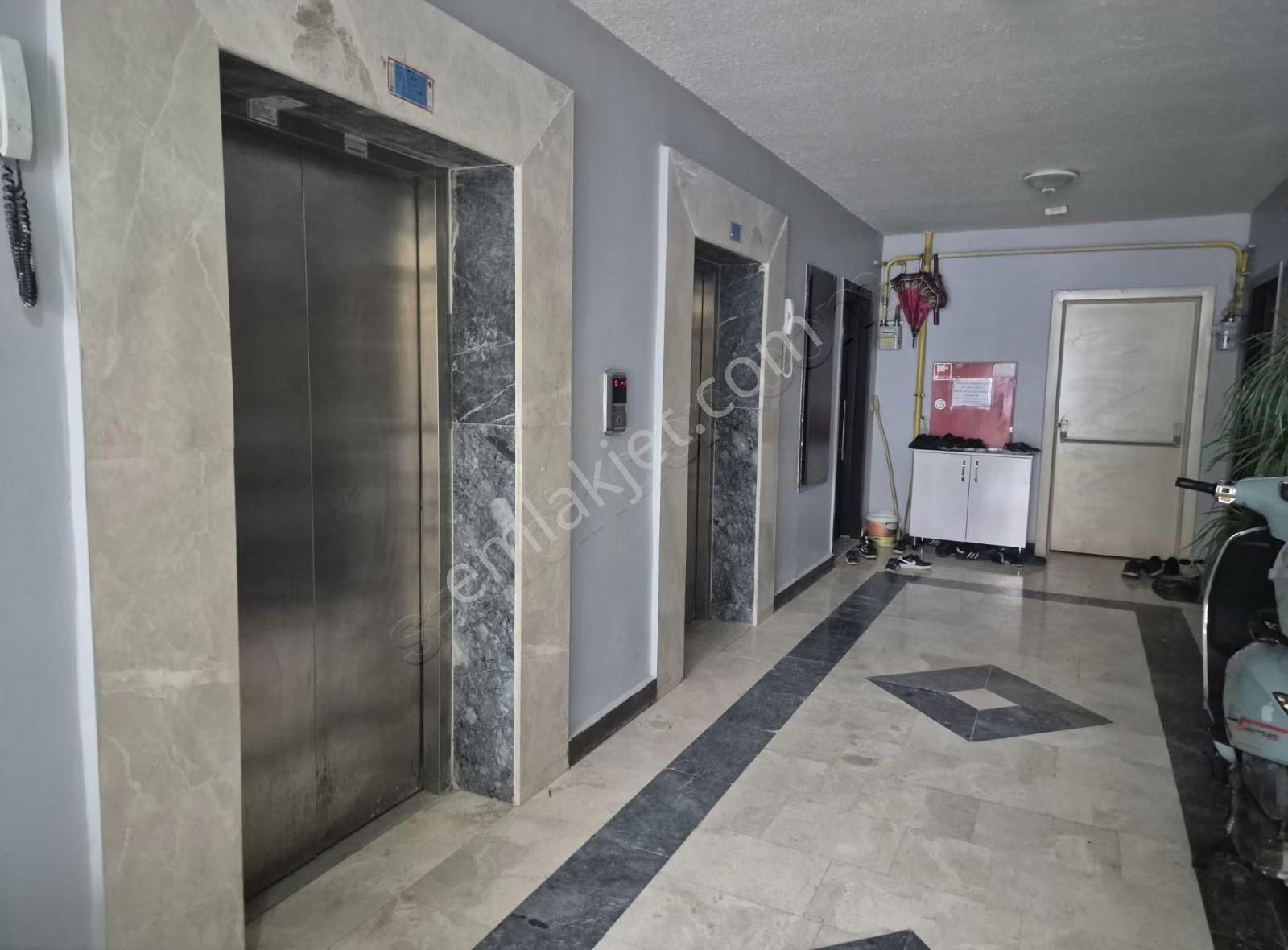 İpekyolu Yapı Emlak'tan Güney Cephe Daire - Görsel 14