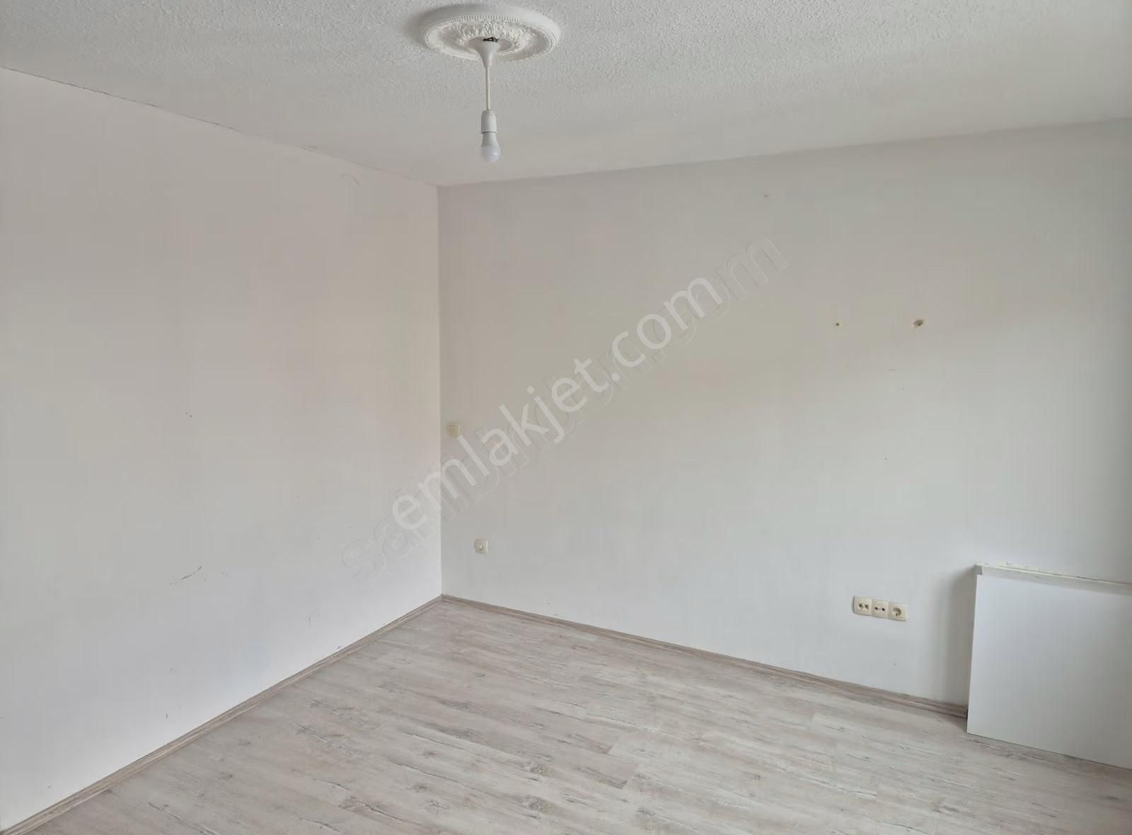 İpekyolu Yapı Emlak'tan Kiralık - Görsel 12