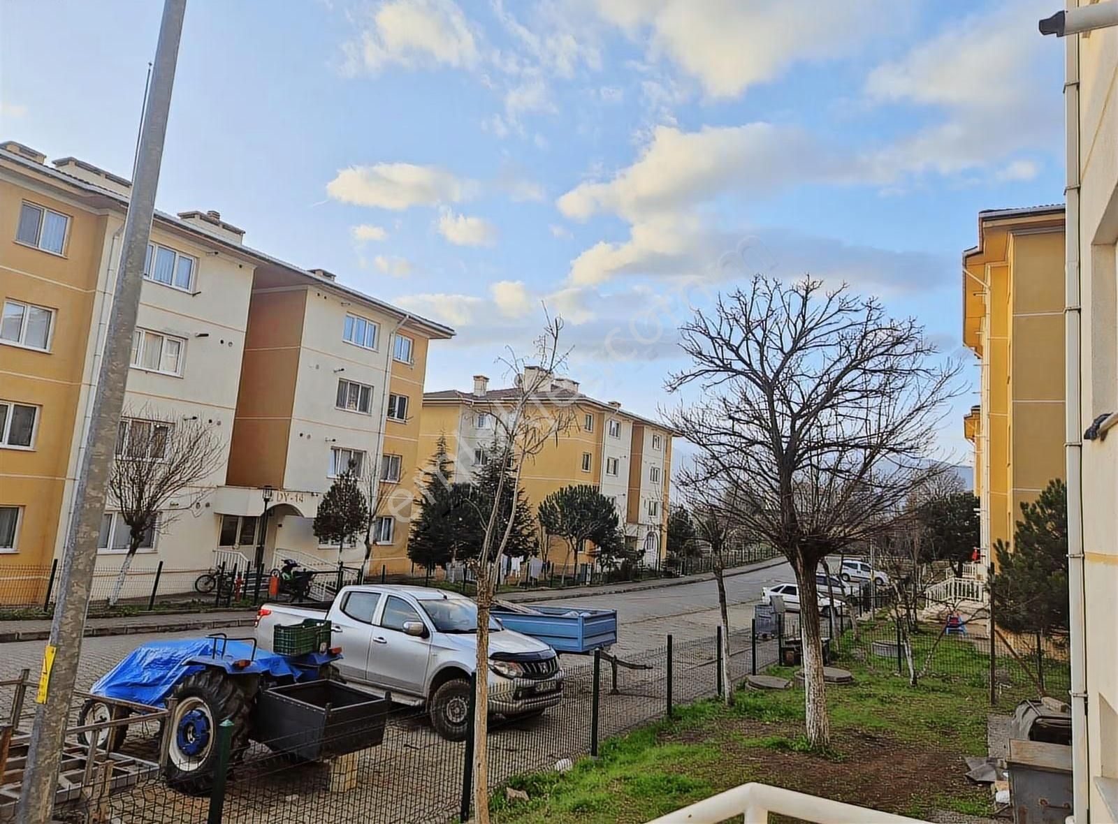 İpekyolu Yapı Emlak'tan Acilll Ara Kat Daire - Görsel 9